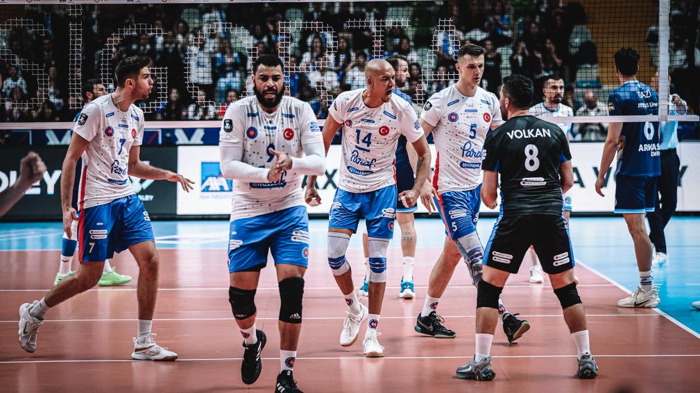 HALKBANK KUPA VOLEY’DE  9. KEZ ŞAMPİYON