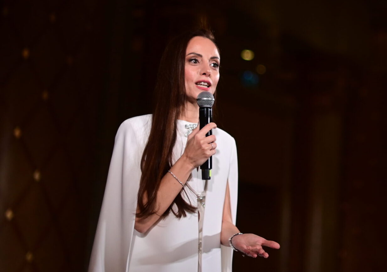 Moda Tasarımcısı Mehmet Köymen’in D E H A Platformu Yardım Gecesi