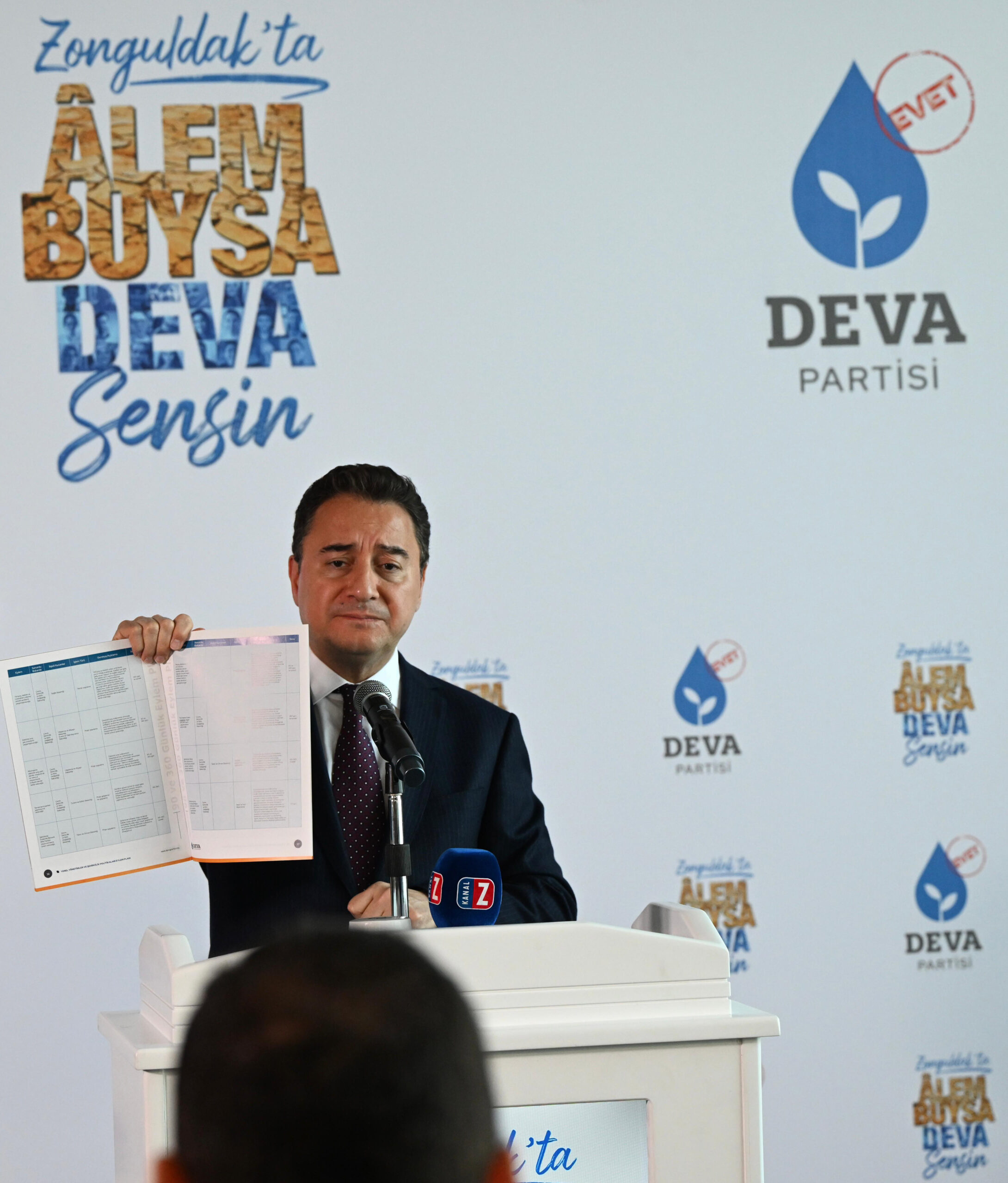 Babacan: "İktidarın Bu Ülkeye Ümit Verme İmkanı Kalmadı"
