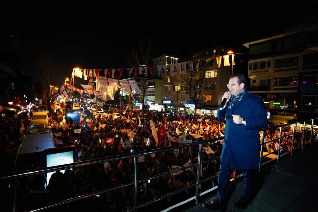 BAŞKAN İMAMOĞLU, TÜRKİYE CUMHURİYETİ, 100 YILLIK TARİHİNDE BÖYLE AYMAZLIĞI, SEFİLLİĞİ, REZİLLİĞİ BAŞKA HİÇBİR DÖNEMDE YAŞAMADI