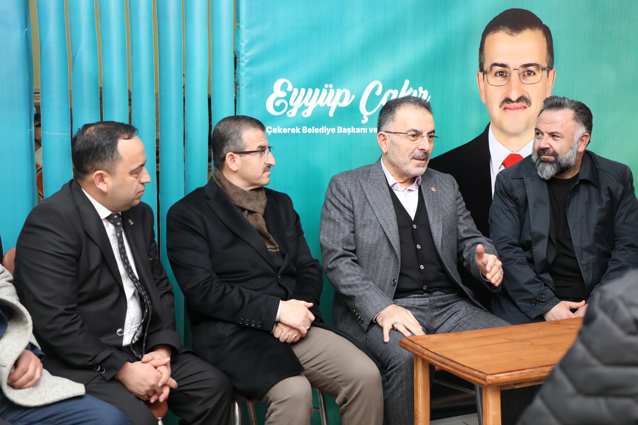 Çekerek Belediye Başkanı Eyyüp Çakır, Eski Milletvekili Ertuğrul Soysal ile Bir Araya Geldi”