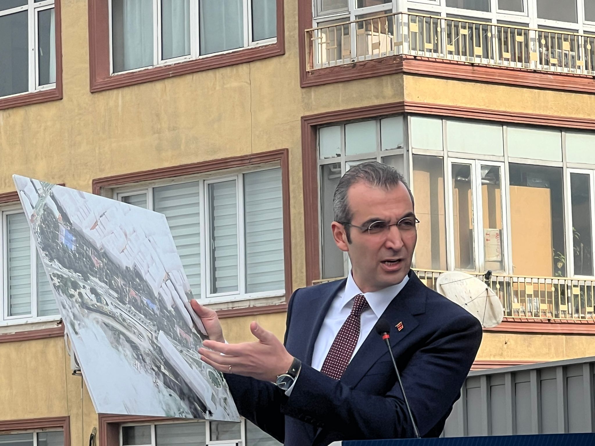 ŞAHAN’DAN ŞİŞLİ’DE REZERV YAPI ALANINDA İMZASI  BULUNAN İBB ADAYI KURUM’A KRİTİK SORU