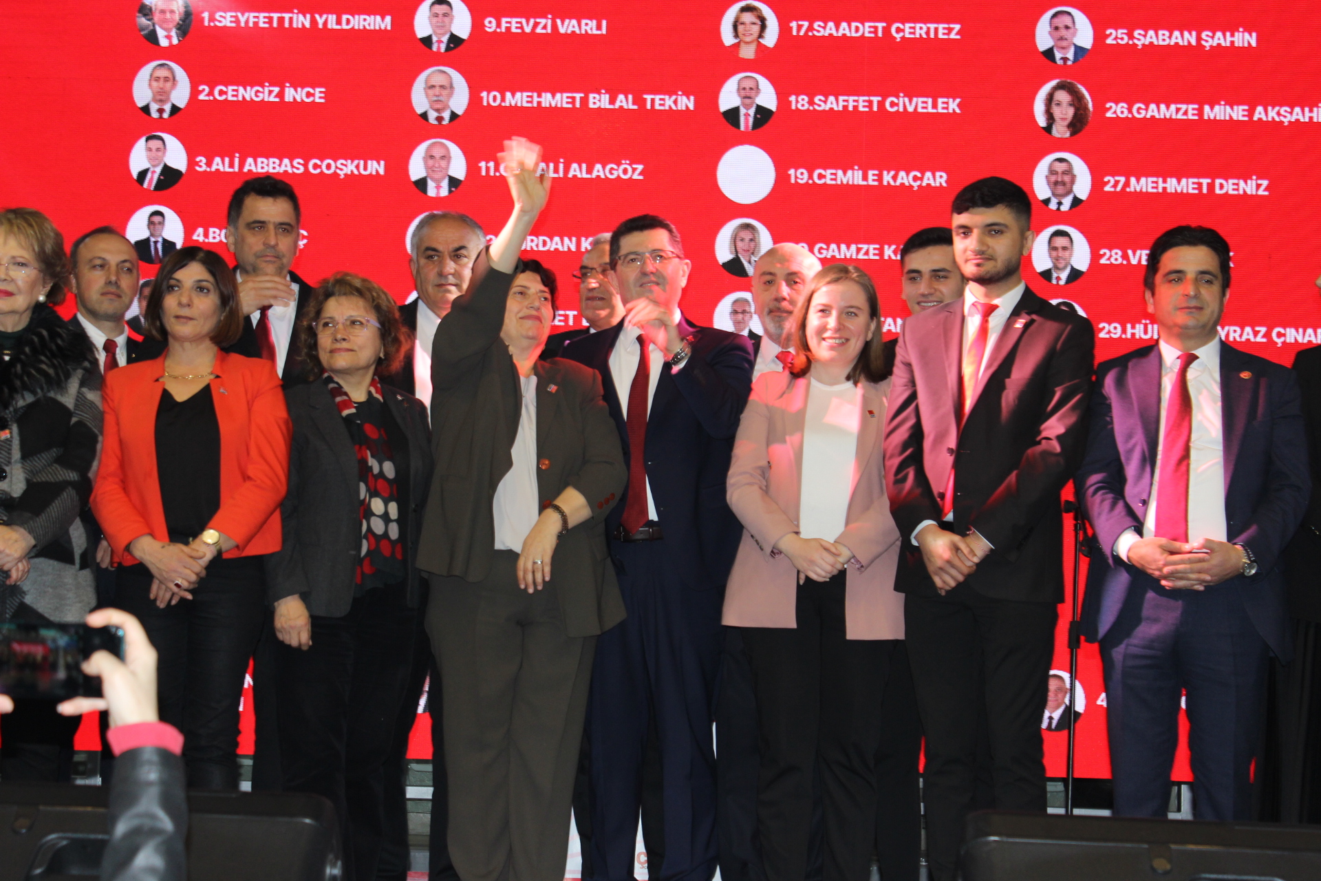 Çekmeköy CHP’den Coşkulu Aday Tanıtımı: Birlik ve Umut Mesajı