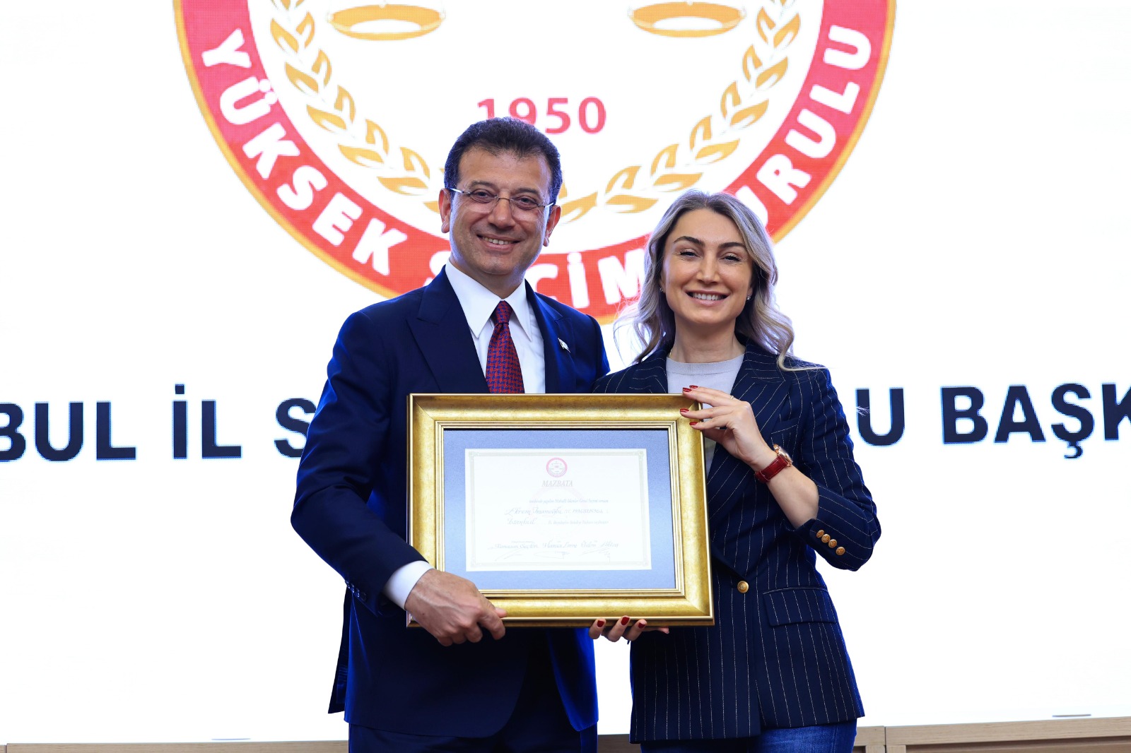 İMAMOĞLU’NDAN VAN VE TUZLA TEPKİSİ: VAN’DA YAŞANAN, TAM BİR GARABET  DERHAL ARKADAŞIMIN MAZBATASINI VERİN