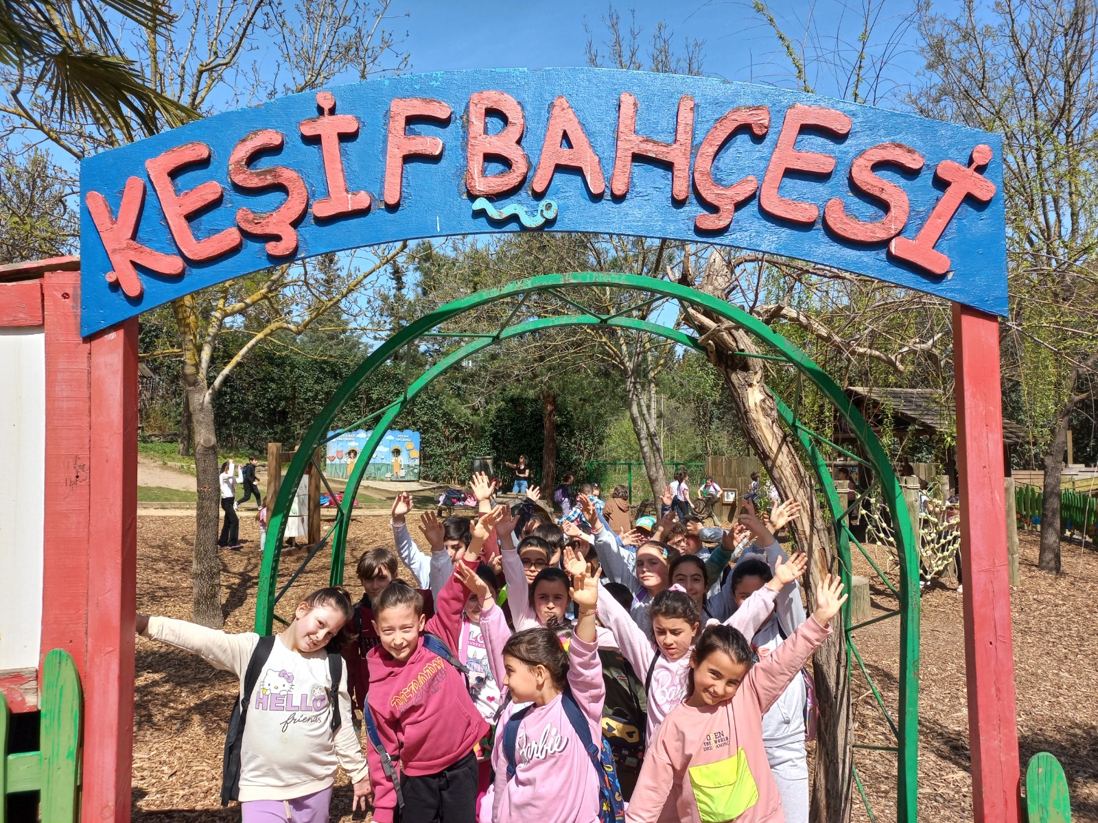 TEMA Vakfı ve Nezahat Gökyiğit Botanik Bahçesi iş birliğiyle çocuklar bitkilerin büyüleyici dünyasını keşfediyor 