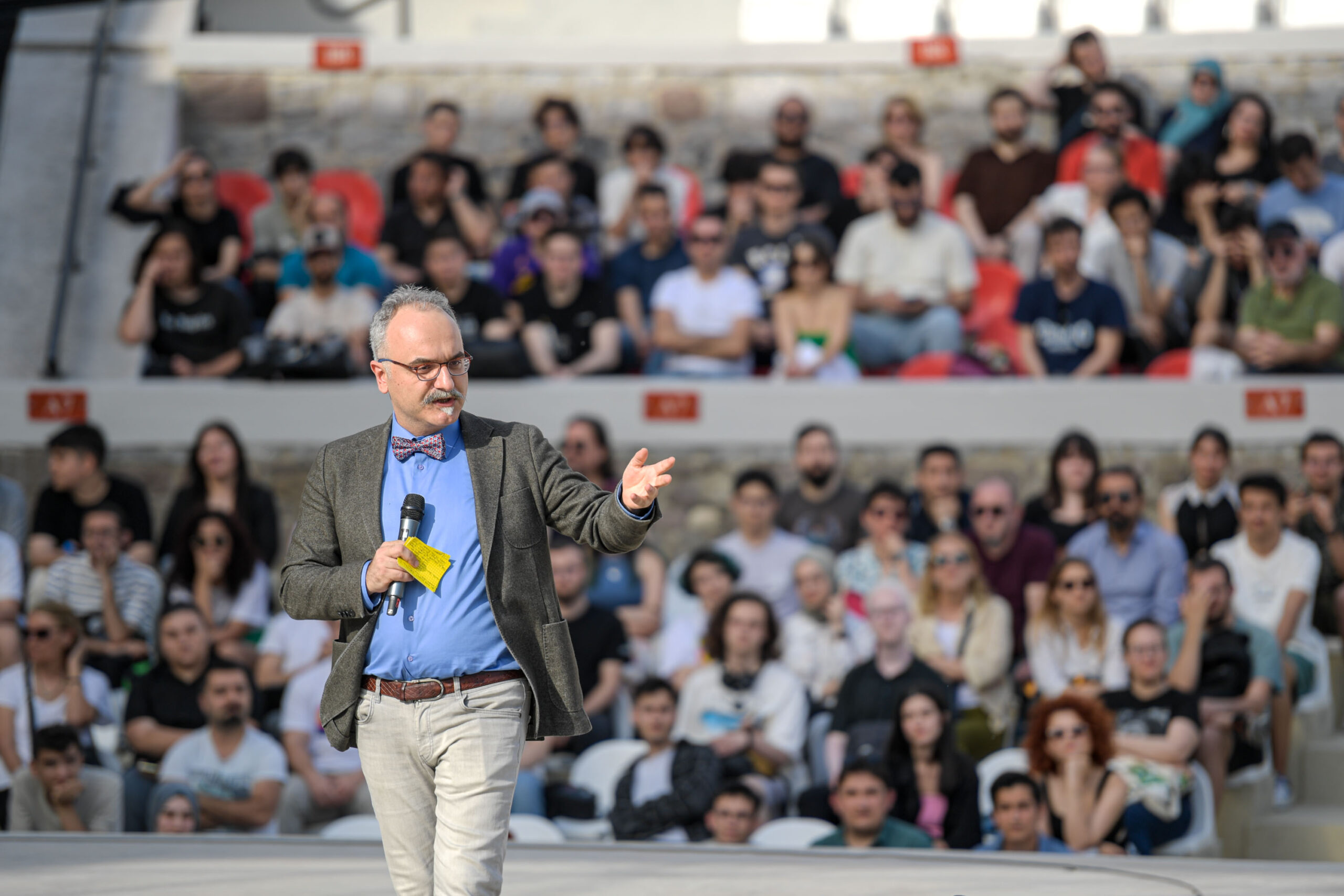 İZKİTAP Fest’e hafta sonu yoğun ilgi 