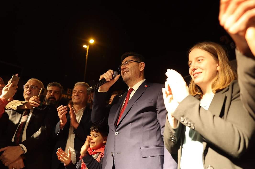 Çekmeköy Belediye Başkanı Orhan Çerkez, Seçim Zaferini Birleştirici Bir Mesajla Kutladı”