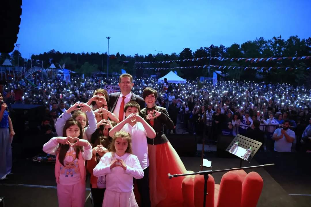 Çekmeköy, 23 Nisan Ulusal Egemenlik ve Çocuk Bayramı’nı Coşkuyla Kutladı