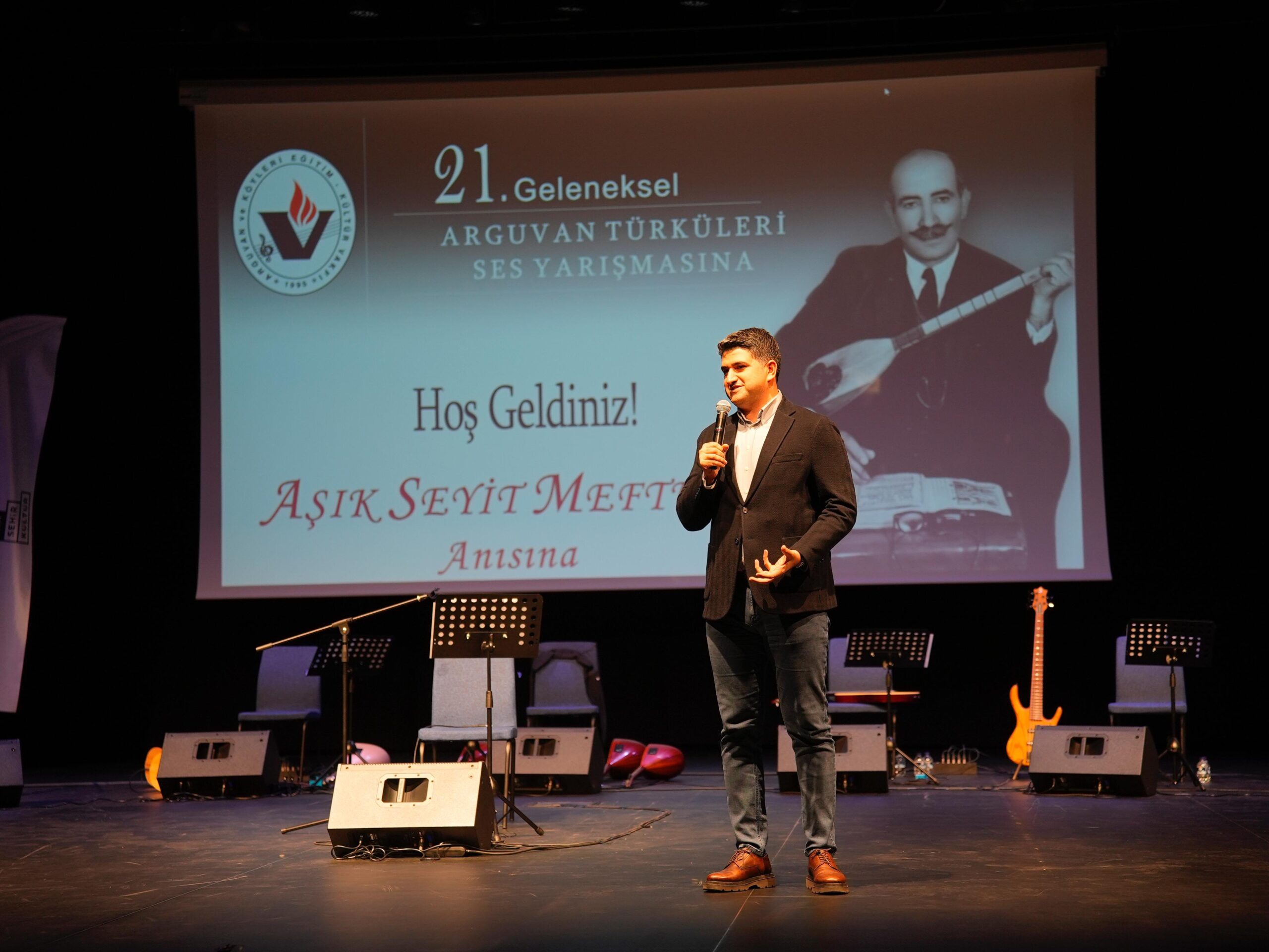 Onursal Adıgüzel’in Arguvan Türküleri’ne Tutkusu: Bir Coşku ve Minnet Hikayesi