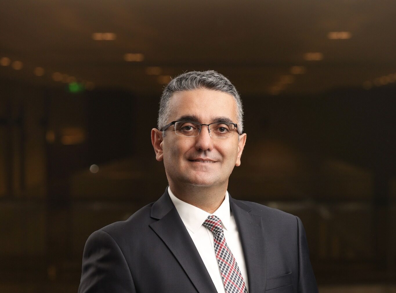 KÂMİL KOÇ AVRUPA’DAKİ SEYAHAT AĞINI GENİŞLETMEYE DEVAM EDİYOR: