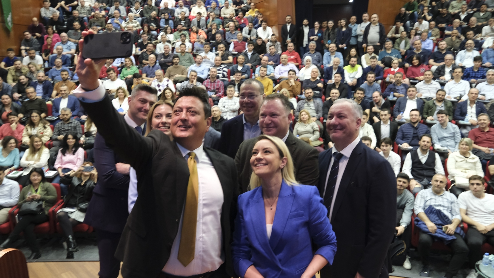 İnfo Yatırım, Borsa İstanbul’da Yatırımcıları Buluşturdu: Ekonomi ve Yatırım Perspektifleri Tartışıldı