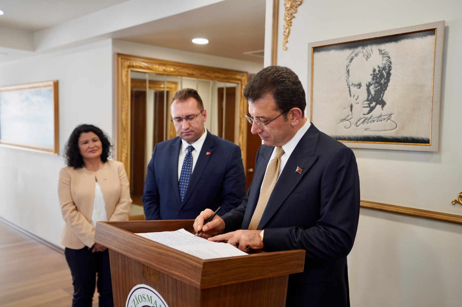 İMAMOĞLU: DEMOKRASİYE İNANAN İNSANLARIN ÇÖZEMEYECEĞİ SORUN YOK