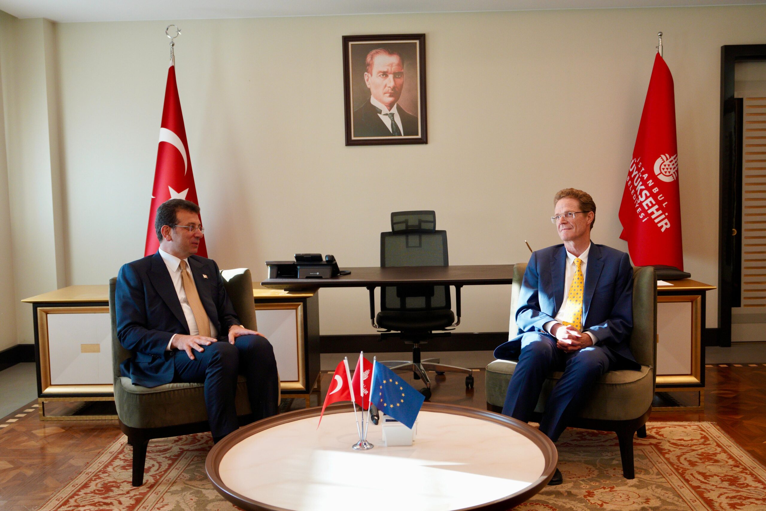 İMAMOĞLU’NDAN AVRUPA’YA İSRAİL’İN SALDIRILARINI ‘İZLEME’ TEPKİSİ: REFAH’A ASKERİ HAREKAT BAŞLATMASINI YİNE İZLEMEKLE Mİ YETİNECEĞİZ?