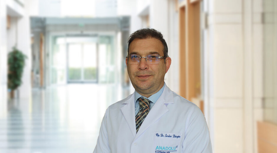 10 saatlik bir ameliyatla ayak parmağı, eline nakledildi 