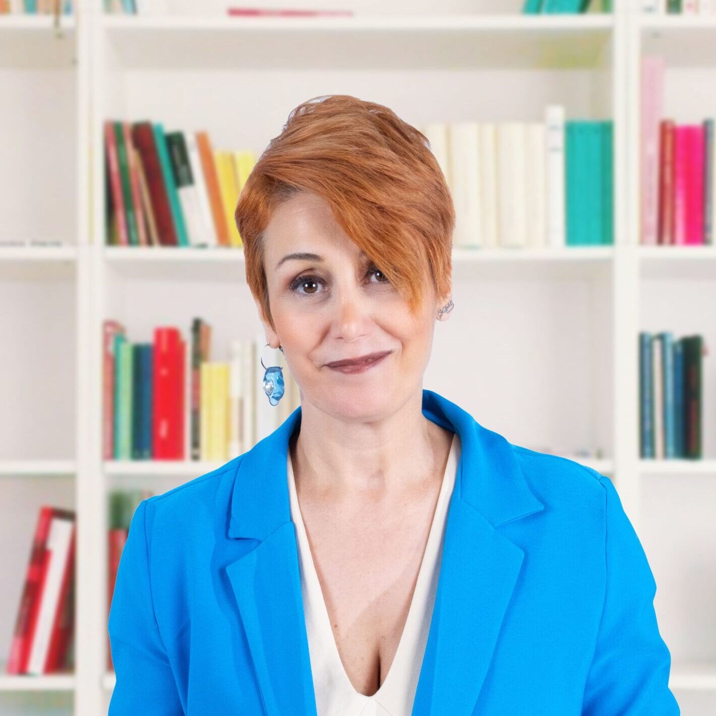 ChatGPT Banu Yüksel’in Yeni Kitabı “Esrarengiz” ve Şarkısı “Mitoman” Raflarda ve Dijital Platformlarda!