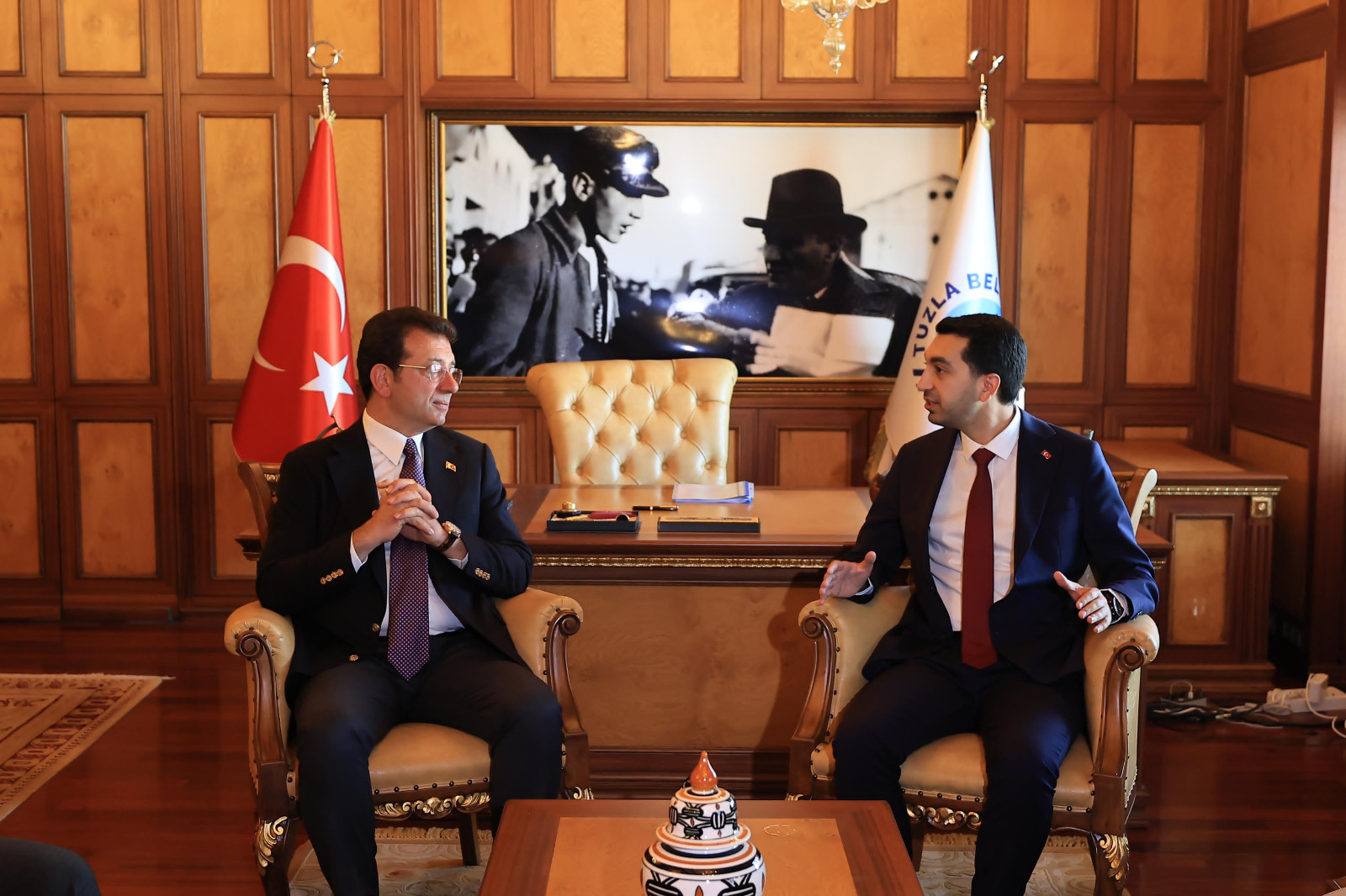 İBB Başkanı İmamoğlu, Tuzla Belediye Başkanı Bingöl’e Tebrik Ziyaretinde Bulundu