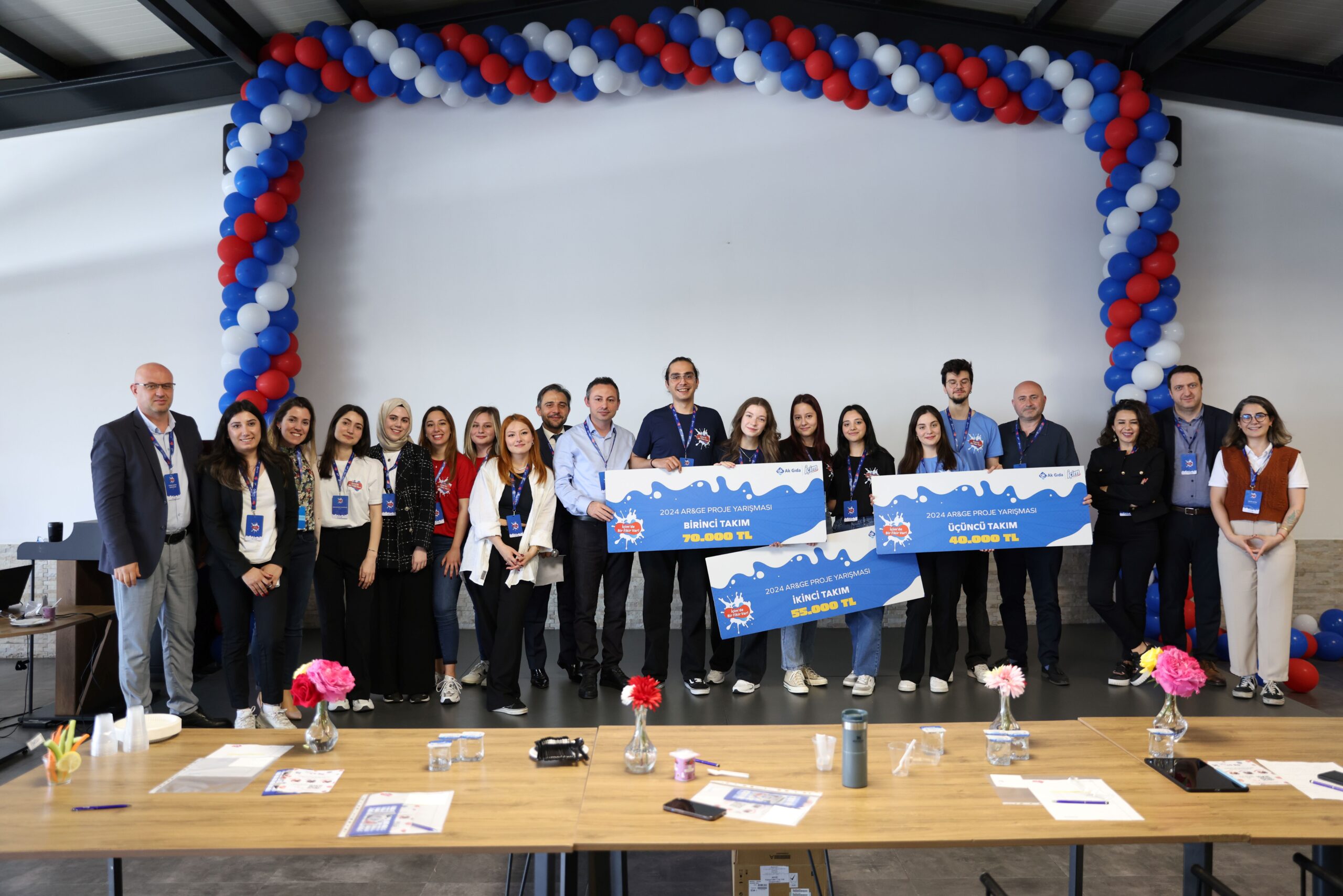 İÇİM’DE BİR FİKİR VAR! DİYEN GENÇLERİ GELECEĞE HAZIRLIYOR!