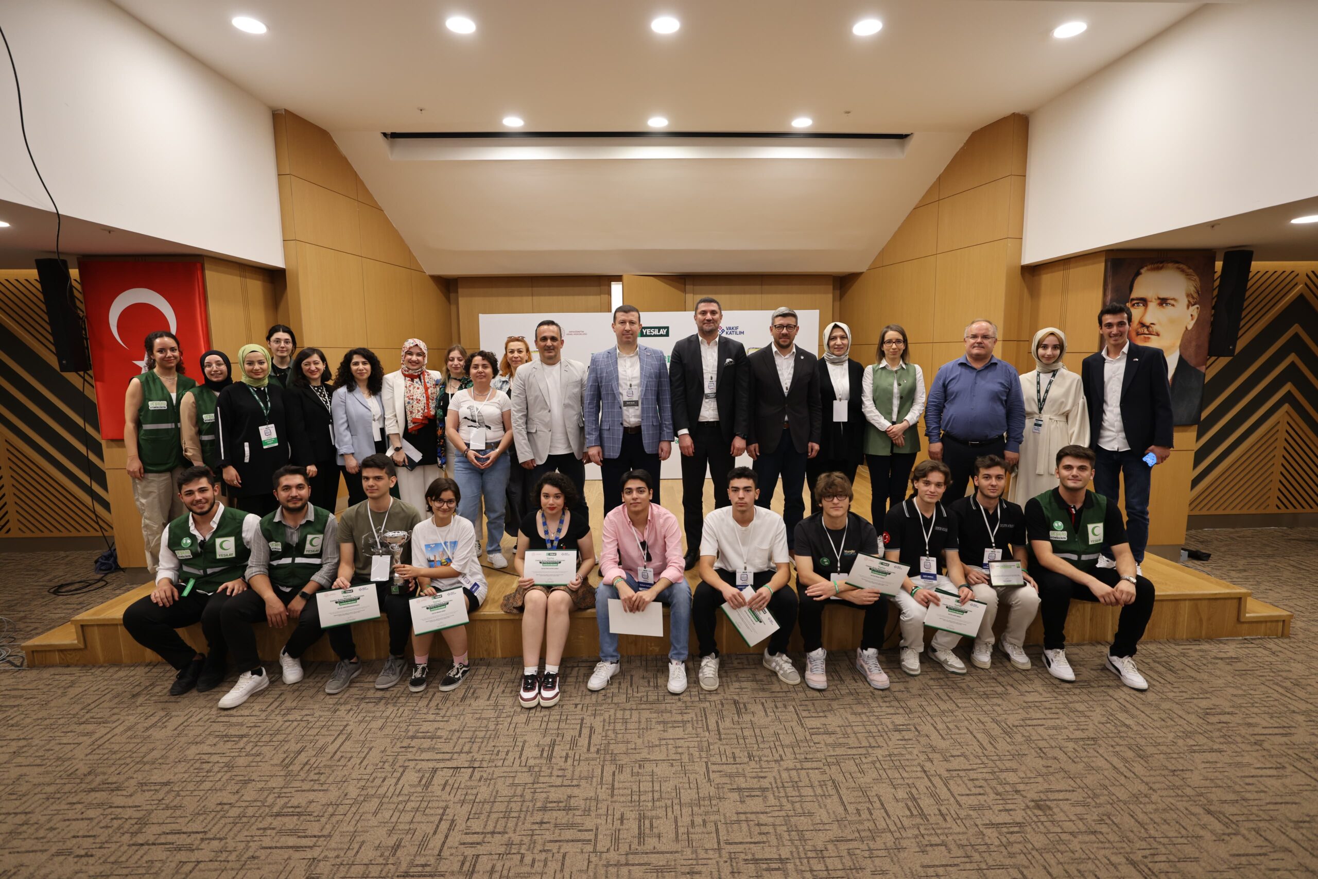 Yeşilay Liseler Arası Münazara Turnuvası: Gençlerin Bağımlılıkla Mücadelede Farkındalık Geliştirmesi” olarak belirlenebilir.