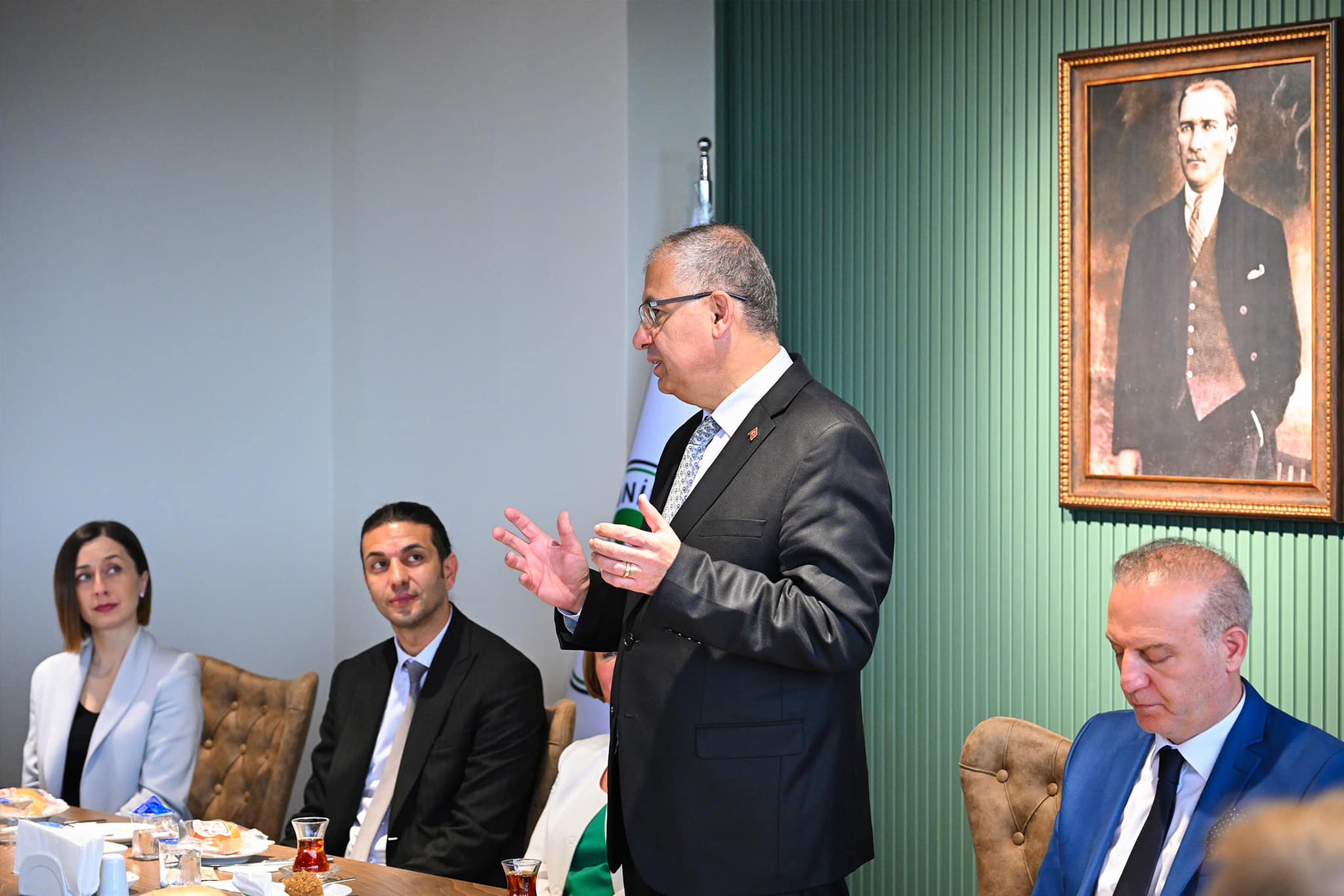 Kocaeli Üniversitesi’nden Perihan Semerci’ye Veda: Uzun Yılların Emekleri