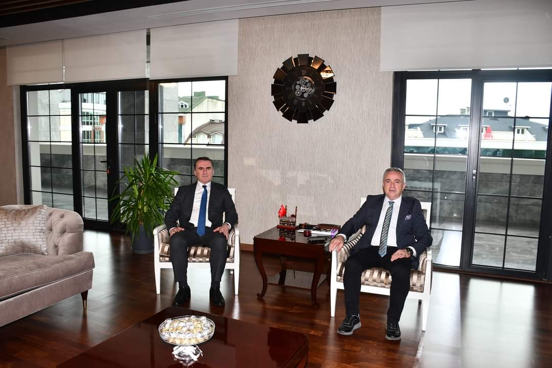 Pendik Kaymakamı Mehmet Yıldız, Çekmeköy Kaymakamı Resul Çelik’i Ziyaret Etti”