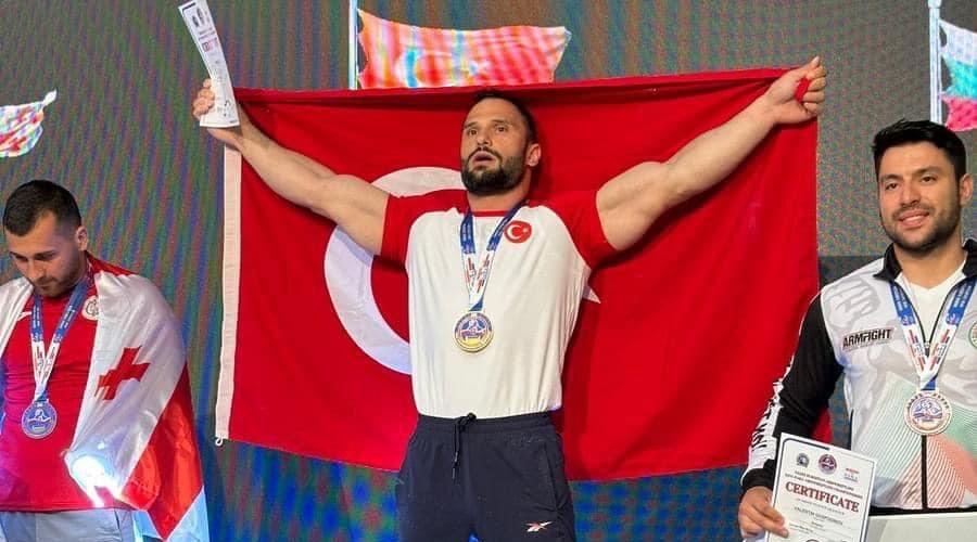 Çekmeköy Belediye Başkanı Orhan Çerkez’den Emrah Okçu’ya Tebrik Mesajı