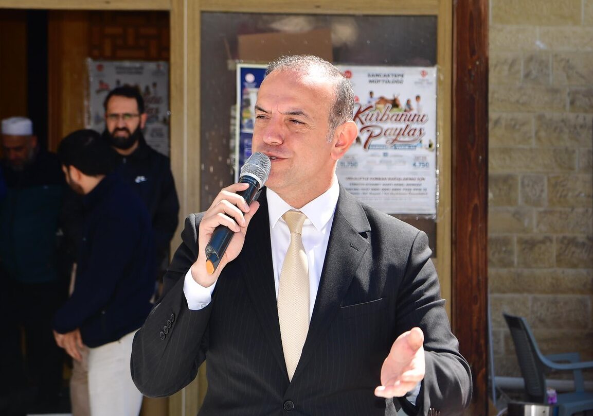 Sancaktepe Belediye Başkanı Alper Yeğin, Yetim ve Kimsesiz Çocuklar Yararına Düzenlenen Kermese Katıldı