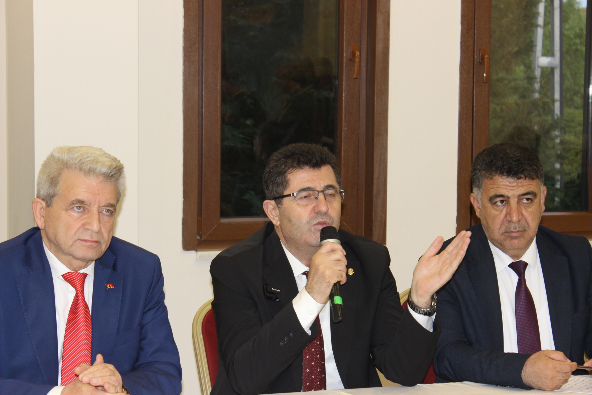 Çekmeköy, 9 Ayda Çağ Atlarken, Başkan Çerkez Halkın İhtiyaçlarına Yönelik Çalışmalarına Devam Ediyor