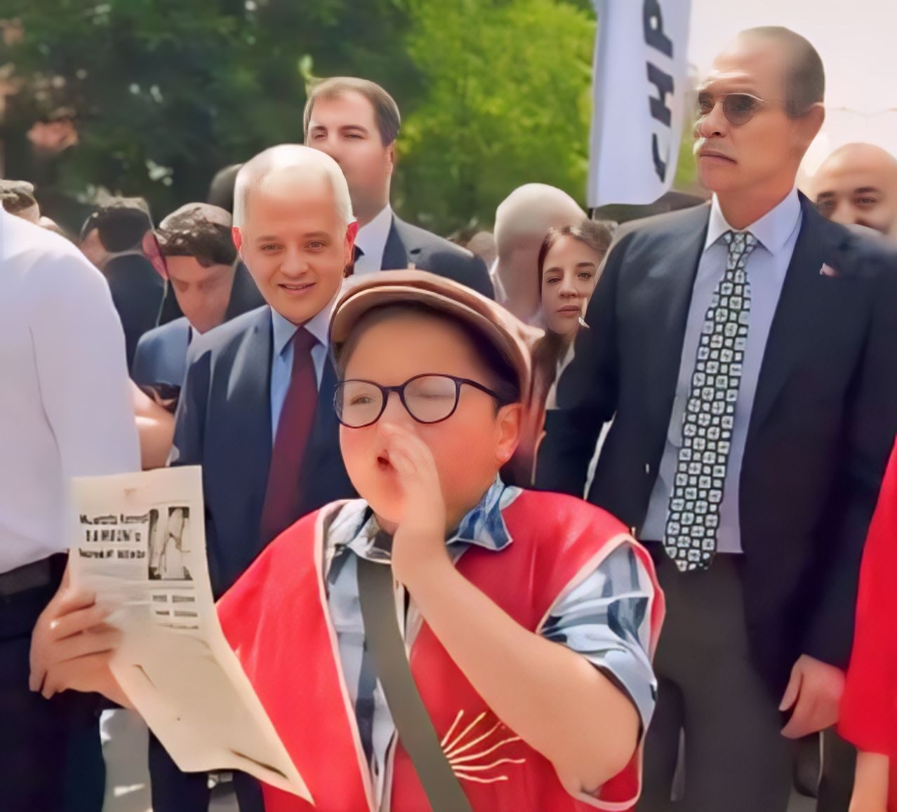 Ankara’da CHP’nin Düzenlediği Büyük Gençlik Yürüyüşünde Coşkulu Anlar