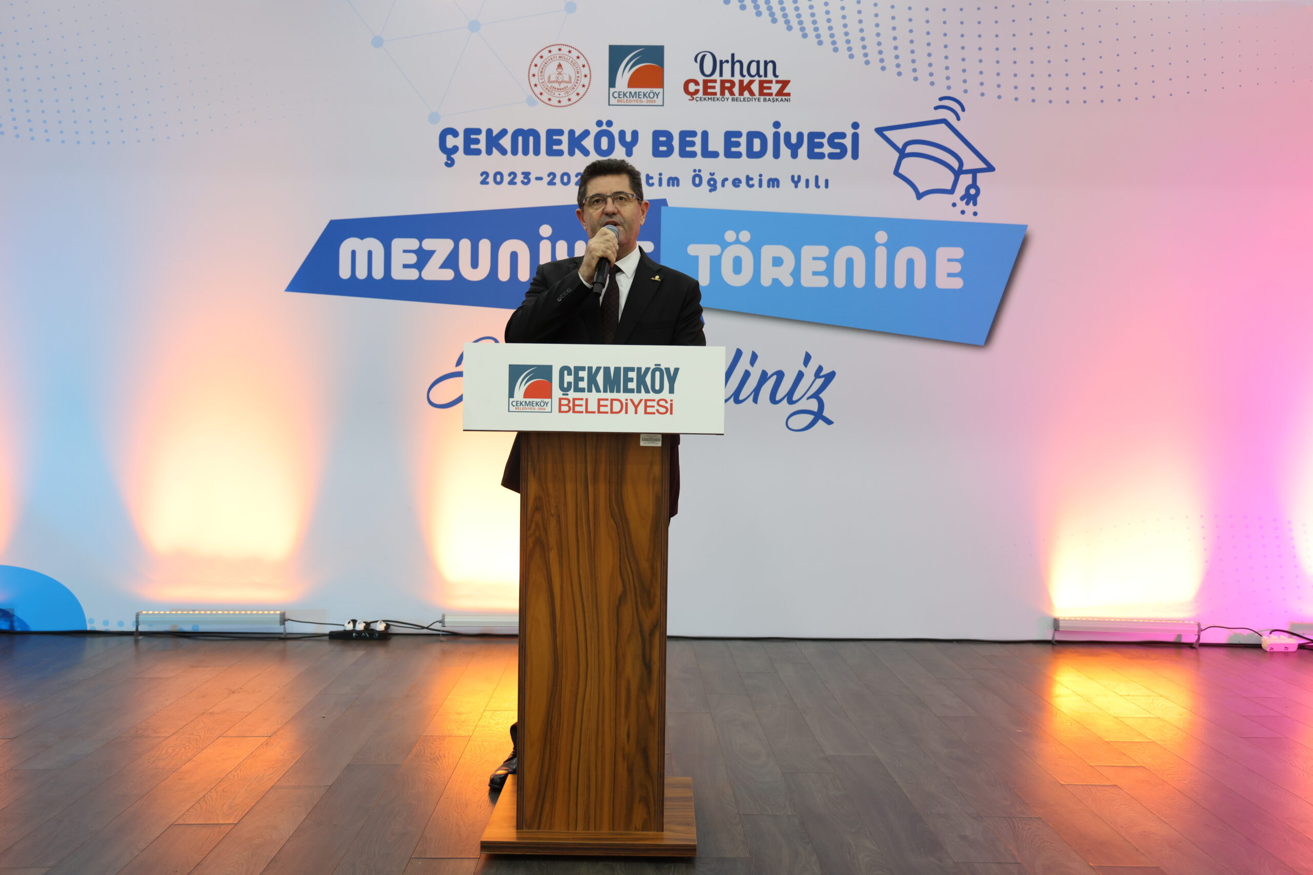 Çekmeköy Belediyesi Mezuniyet Törenlerine Start Verdi