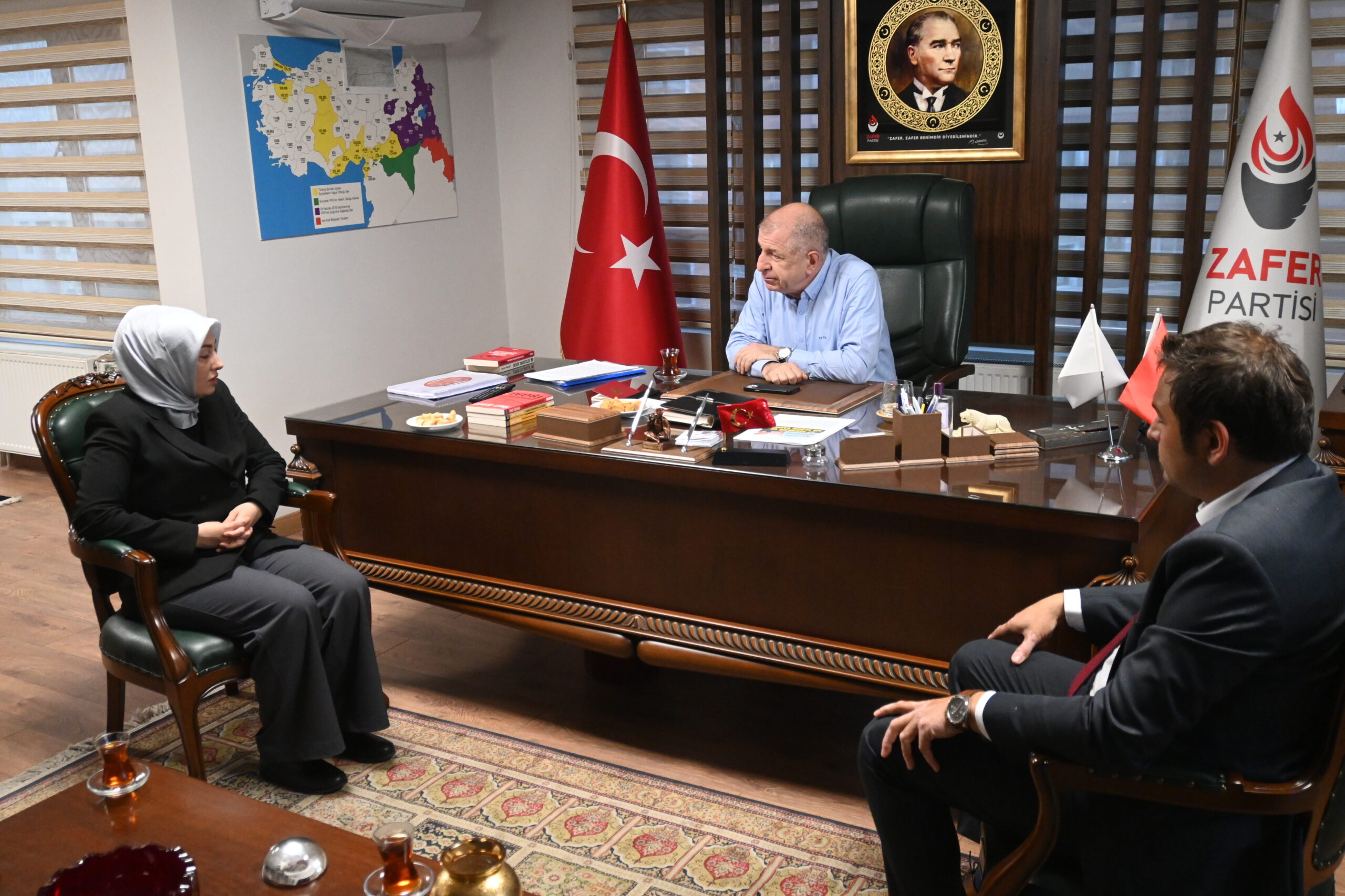 Ayşe Ateş’ten Ümit Özdağ’a Ziyaret: “Sinan Ateş Cinayetinin Çözülmesi İçin Desteğinizi Sürdürün”