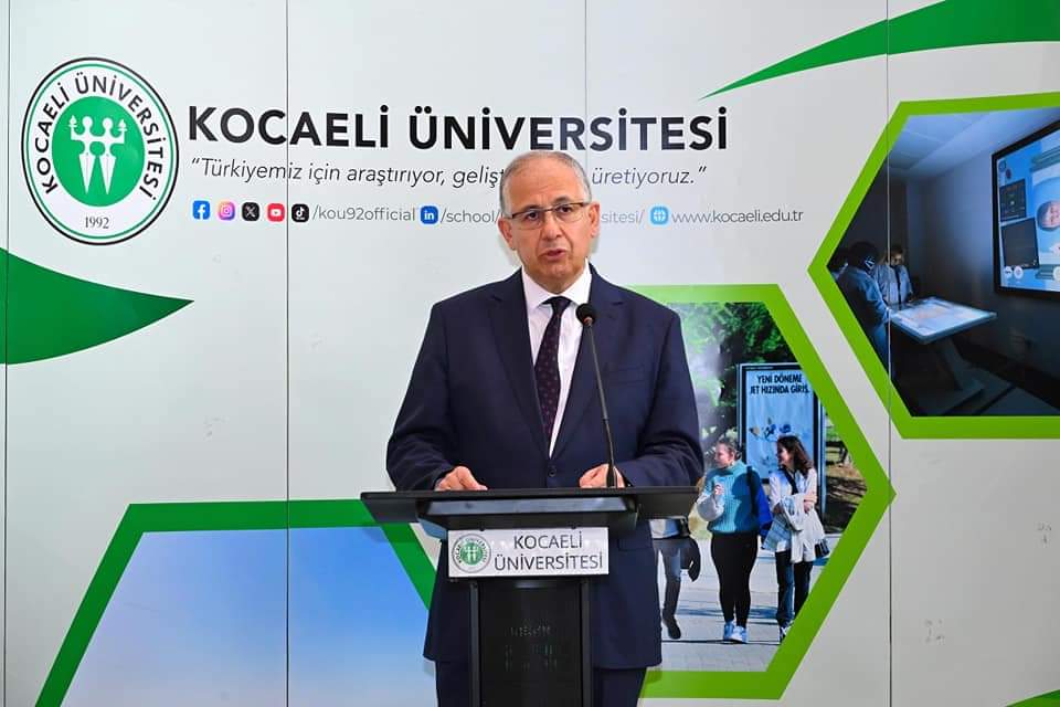Kocaeli Üniversitesi’nde bayramlaşma töreni yapıldı