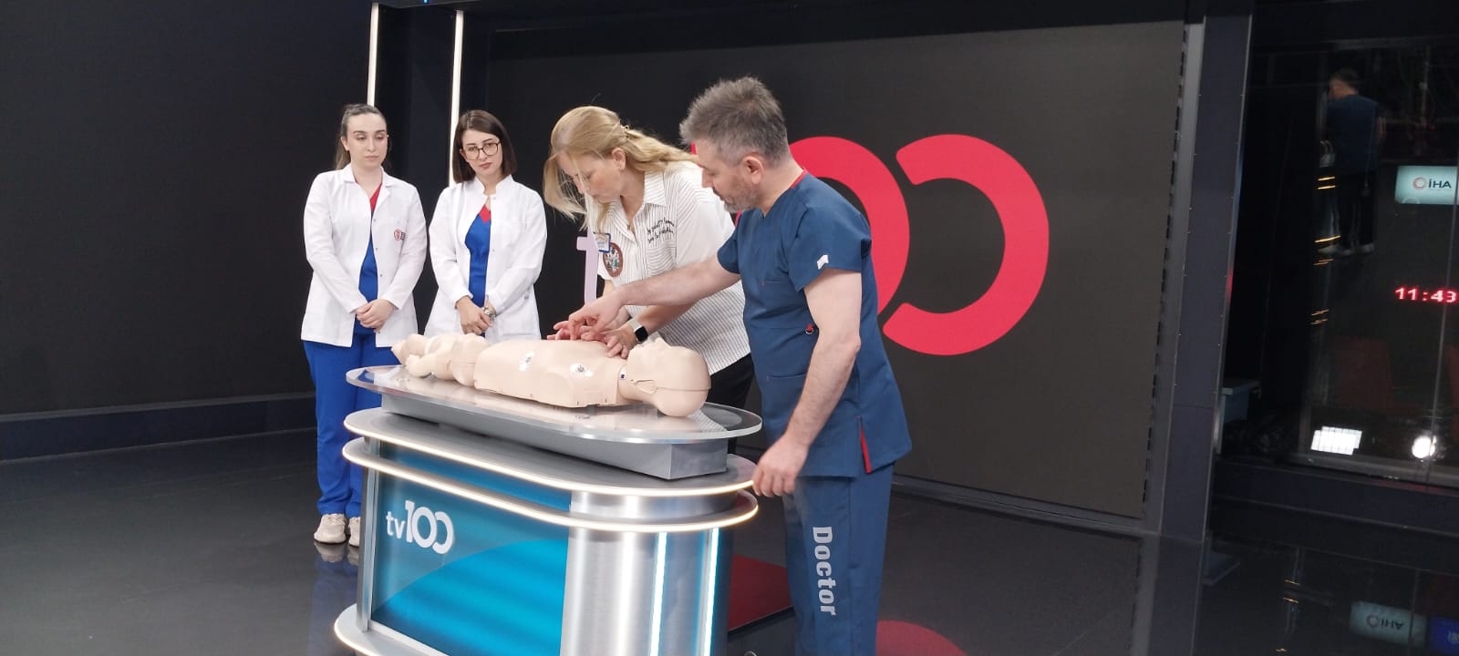 GAZİOSMANPAŞA HASTANESİ TV 100 STÜDYOLARINDA ÇALIŞANLARINA ‘HEIMLICH MANEVRASI EĞİTİMİ’ VERDİ