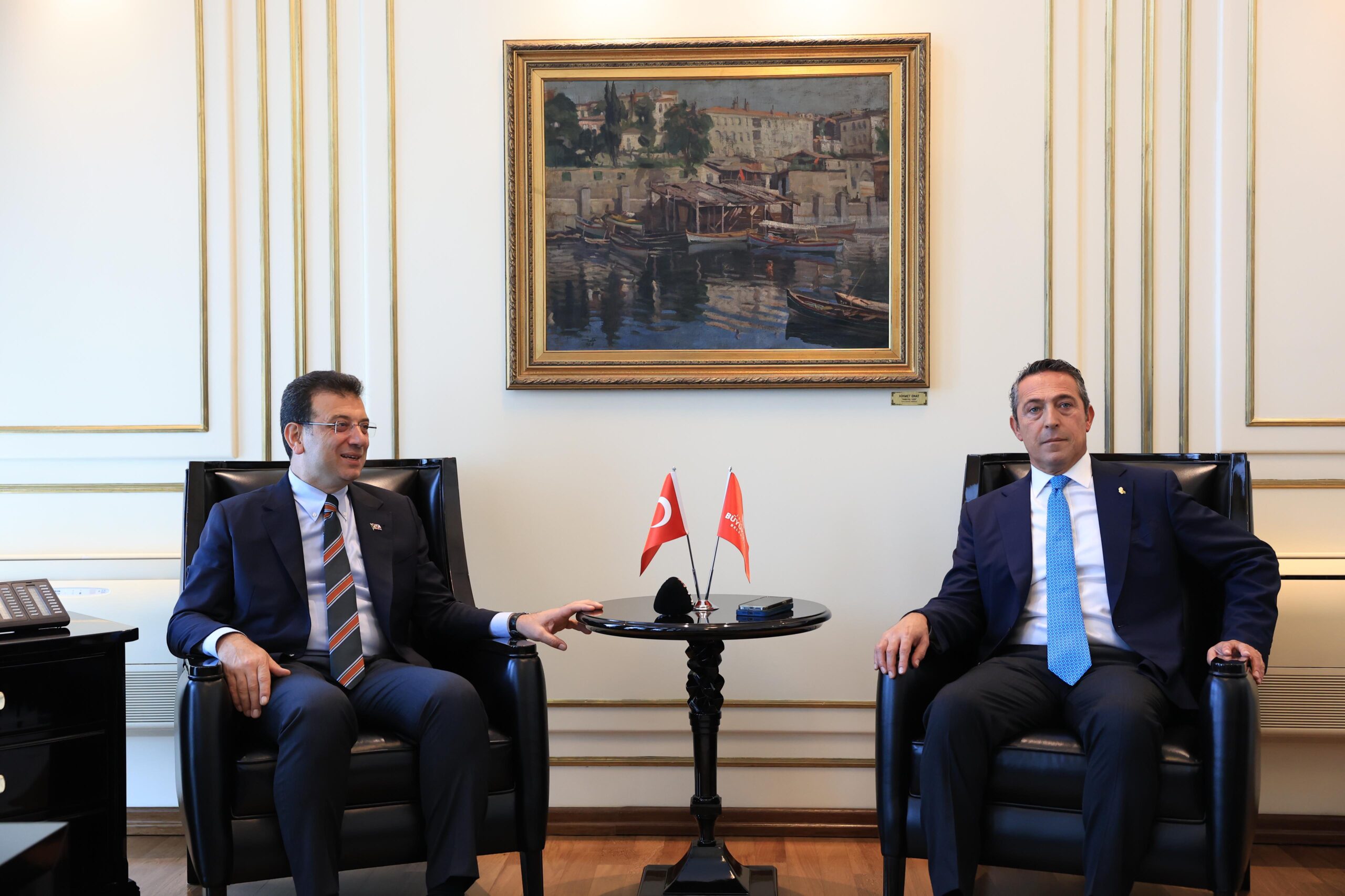 BAŞKAN İMAMOĞLU, FENERBAHÇE YÖNETİM KURULUNU AĞIRLADI