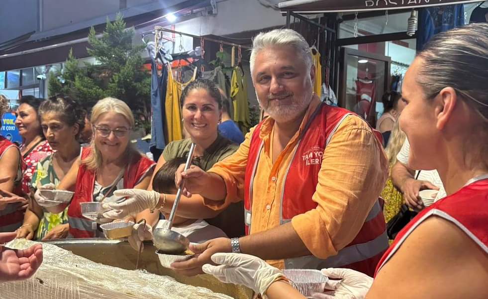 Şile’de Aşure İkramı: İlçe Başkanı Aras Arslan’dan Bereket Dolu Bir Gün