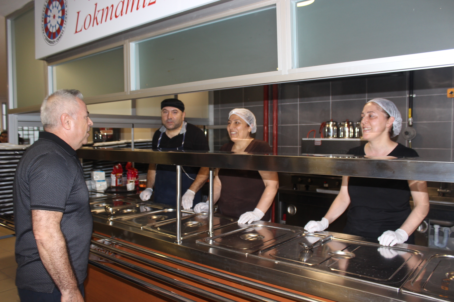 Muharrem’de Birlik ve Beraberlik: Sivaslılardan Lokma İkramı