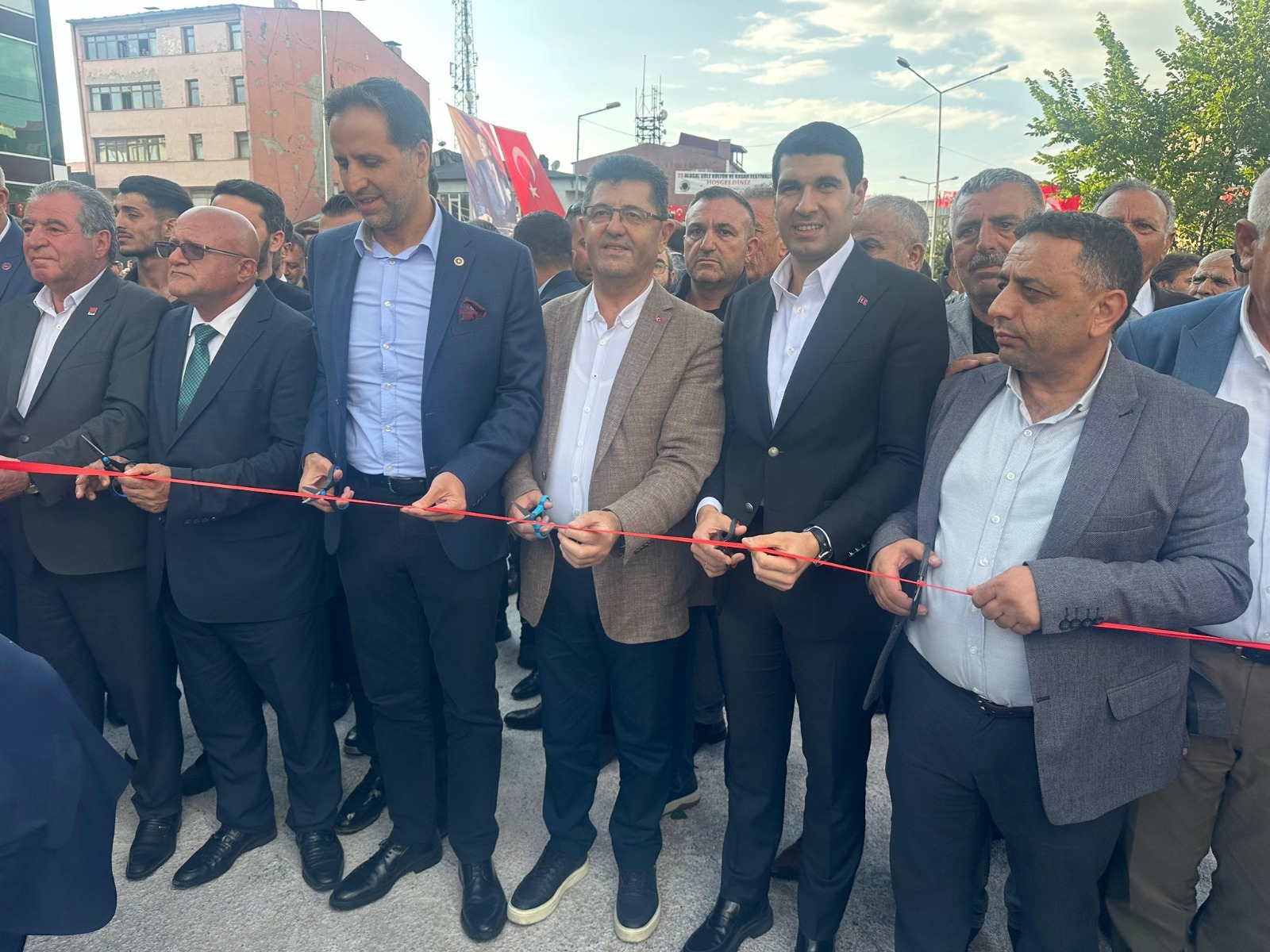 Çekmeköy Belediye Başkanı Orhan Çerkez, Ardahan’da Göle Kültür ve Kaşar Festivali’nde