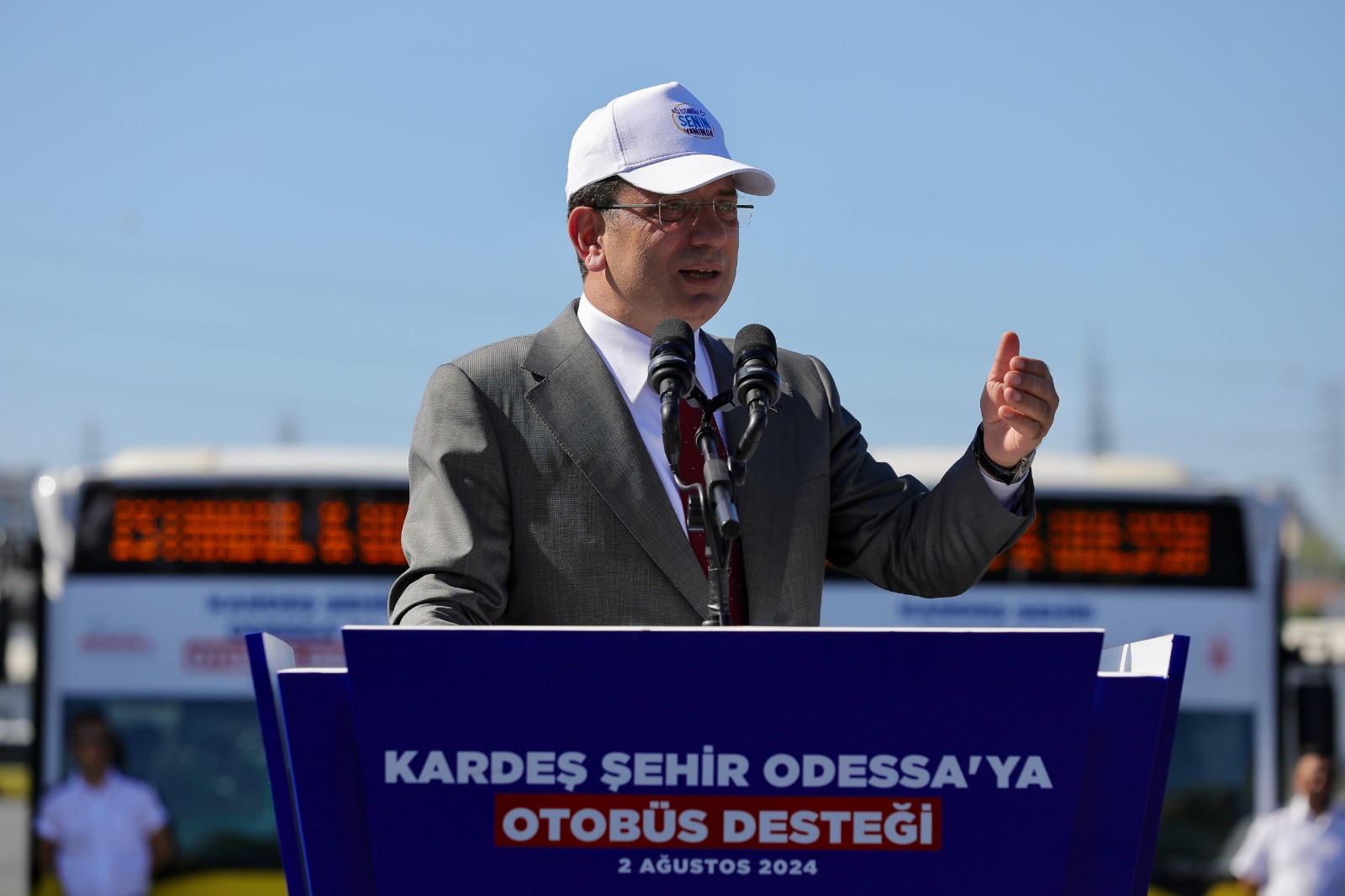 BAŞKAN İMAMOĞLU, “BARIŞIN, SEVGİNİN VE HOŞGÖRÜNÜN ŞEHRİ OLMAYA DEVAM EDECEĞİZ”