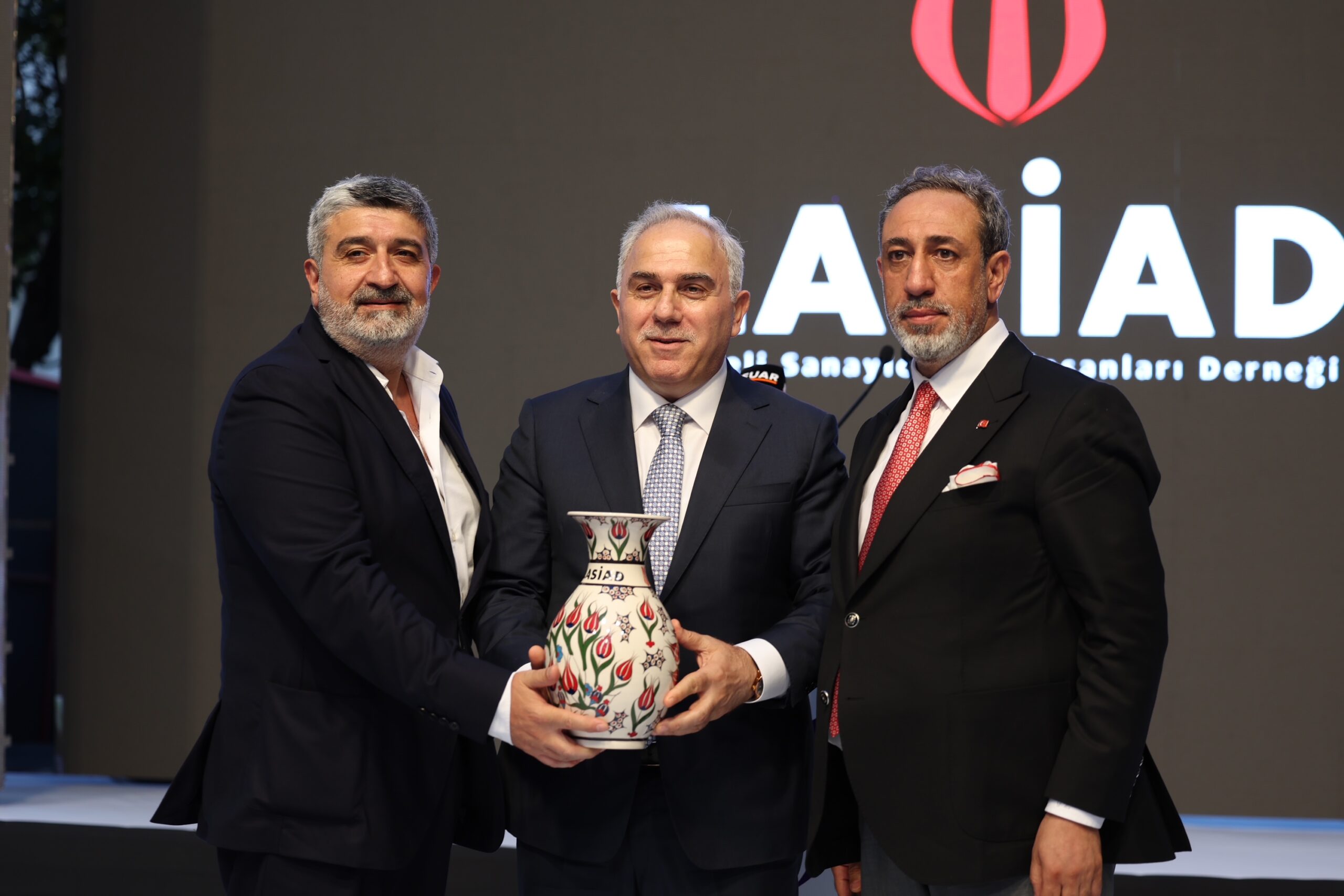 LALELİ’DEN DÜNYAYA “GÜÇLÜ İHRACAT” MESAJI