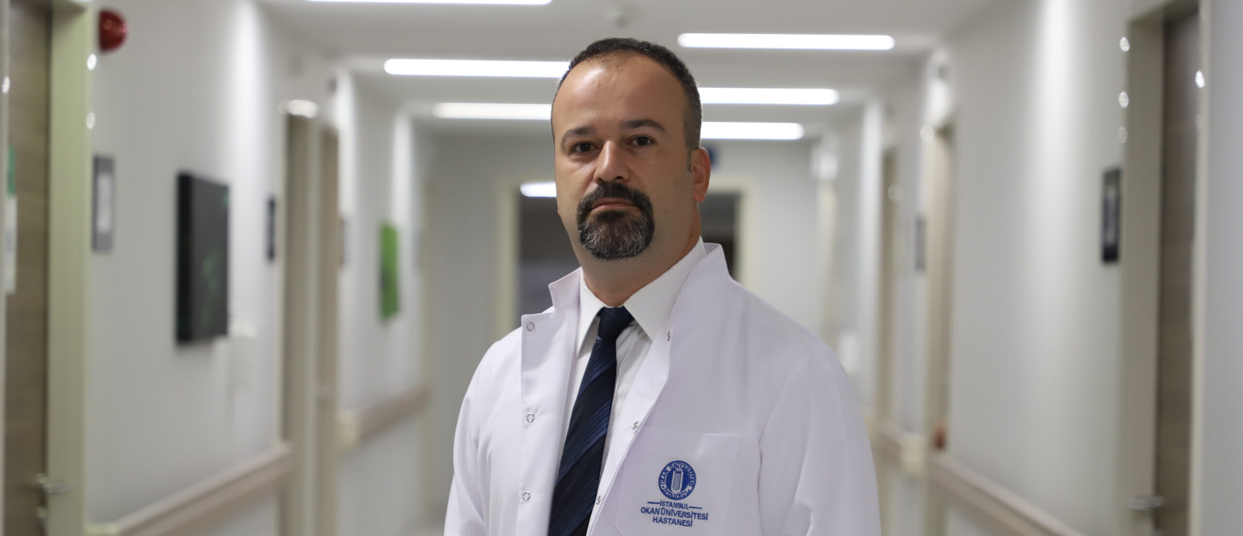 Doç. Dr. Servet Öztürk. Maymun Çiçeği Virüsü İlk Olarak Nasıl Ortaya Çıkmıştır?