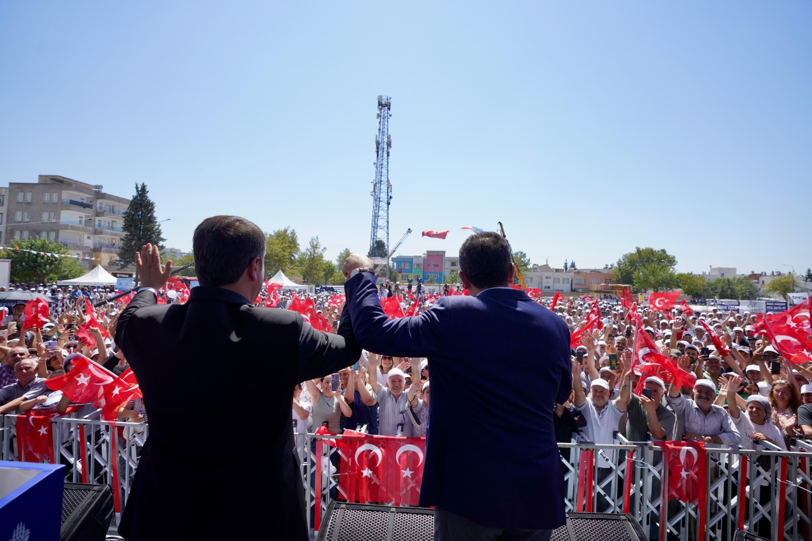 BAŞKAN İMAMOĞLU, “HİÇ KİMSE DEVLETİN BİR BİRİMİ, BİR KURUMU KENDİ MÜLKÜYMÜŞ GİBİ KENDİ SİYASİ HESAPLARINA HİZMET EDİYORMUŞ GİBİ DAVRANAMAZ”