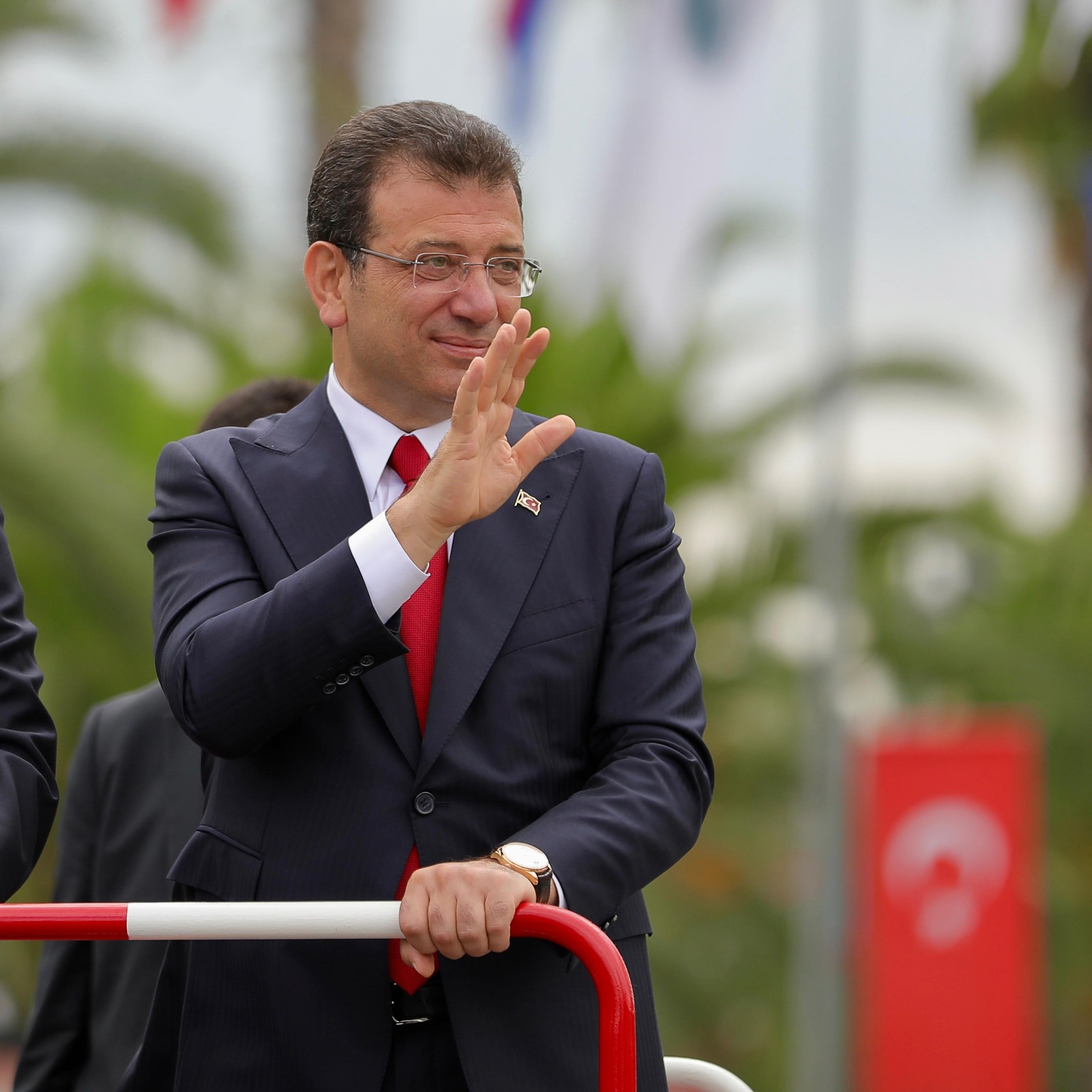 İMAMOĞLU: SANATTA, KÜLTÜRDE, TEKNOLOJİDE, SANAYİDE KAZANACAĞIMIZ YENİ ZAFERLERLE ATALARIMIZA LAYIK BİREYLER OLURUZ