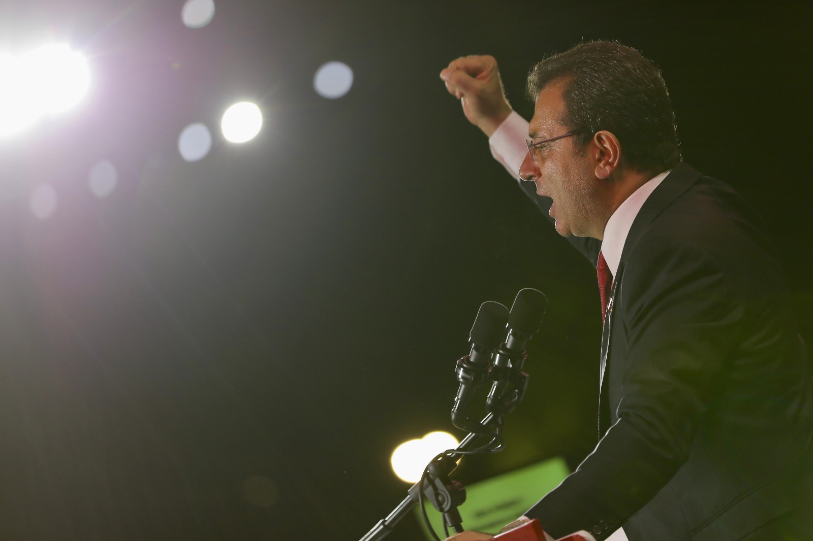 BAŞKAN İMAMOĞLU: MİLLETİN AZİM VE KARARININ ÖNÜNDE HİÇBİR GÜÇ DURAMAZ, DURAMADI, DURAMAYACAK