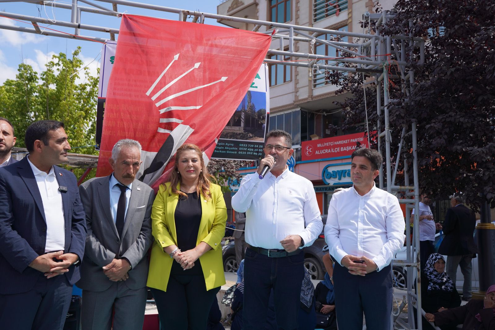 Çekmeköy Belediye Başkanı Orhan Çerkez, Giresun’daki Programında Çamoluk Şehitliği ve Erdem Topçuoğlu Anma Törenini Ziyaret Etti