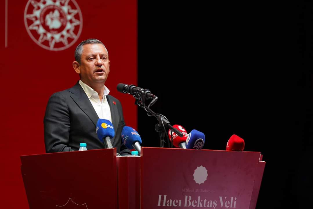 CHP Genel Başkanı Özgür Özel ve Diğer Politikalardan Hacı Bektaş-ı Veli Anmasında Önemli Açıklamalar
