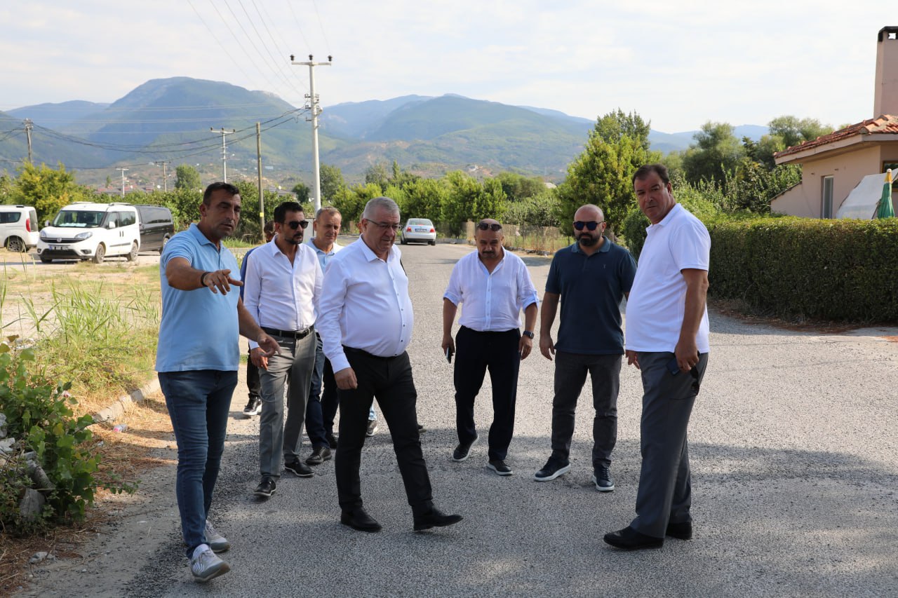 Edremit’in Sokaklarına Asfaltlama çalışmaları devam ediyor