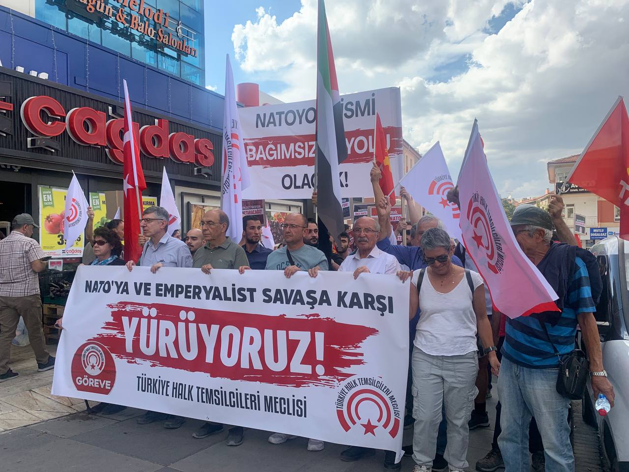 NATO’YA KARŞI İNCİRLİK ÜSSÜ’NE YÜRÜYÜŞTE YEDİNCİ GÜN: “NATOYOLU BAĞIMSIZLIK YOLU OLACAK!”