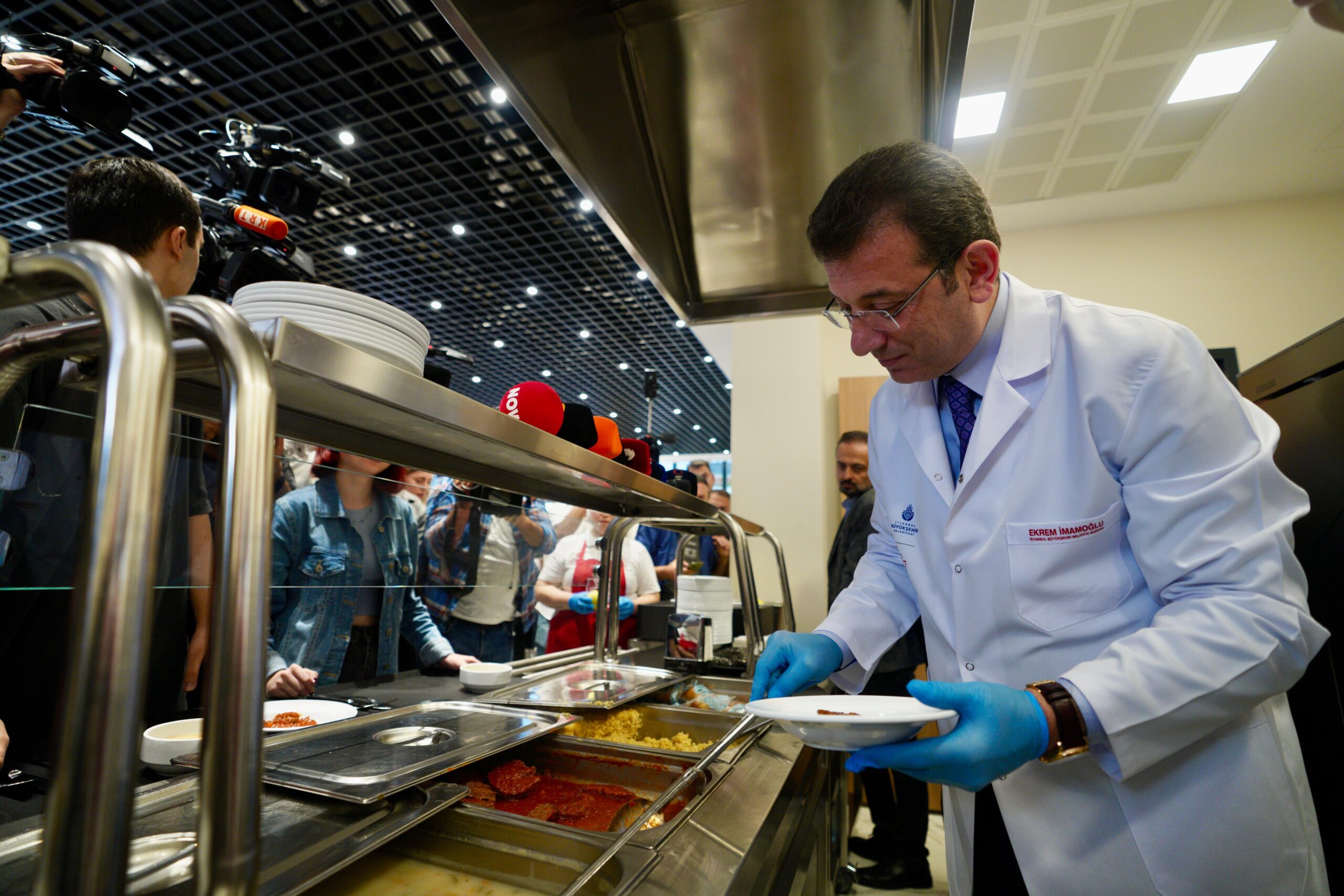 İMAMOĞLU: BİZİ BIKTIRACAKLARINI, YILDIRACAKLARINI ZANNEDENLER VARSA, ONLARIN AKLINA ŞAŞARIM