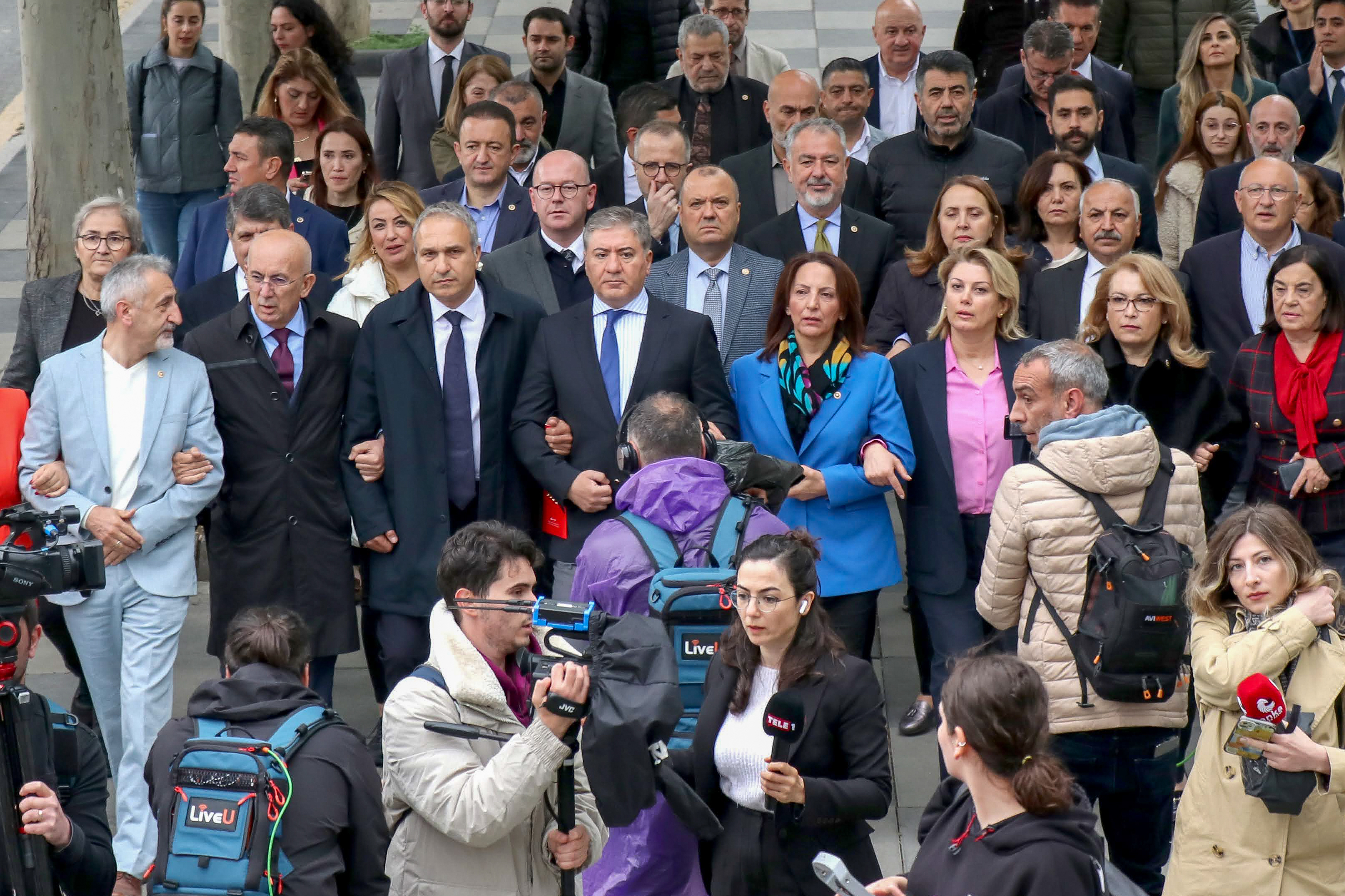 Cumhuriyet Halk Partisi,CHP,Suat Özçağdaş,Murat Emir,CHP'li Vekiller,Ankara,MEB,Türkiye Yüzyılı Maarif Modeli,atanmayan öğretmen,Milli Eğitim Akademisi ,Yusuf Tekin ,Milli Eğitim Bakanı,liyakatsiz kadrolar,mülakat kaldırılsın 