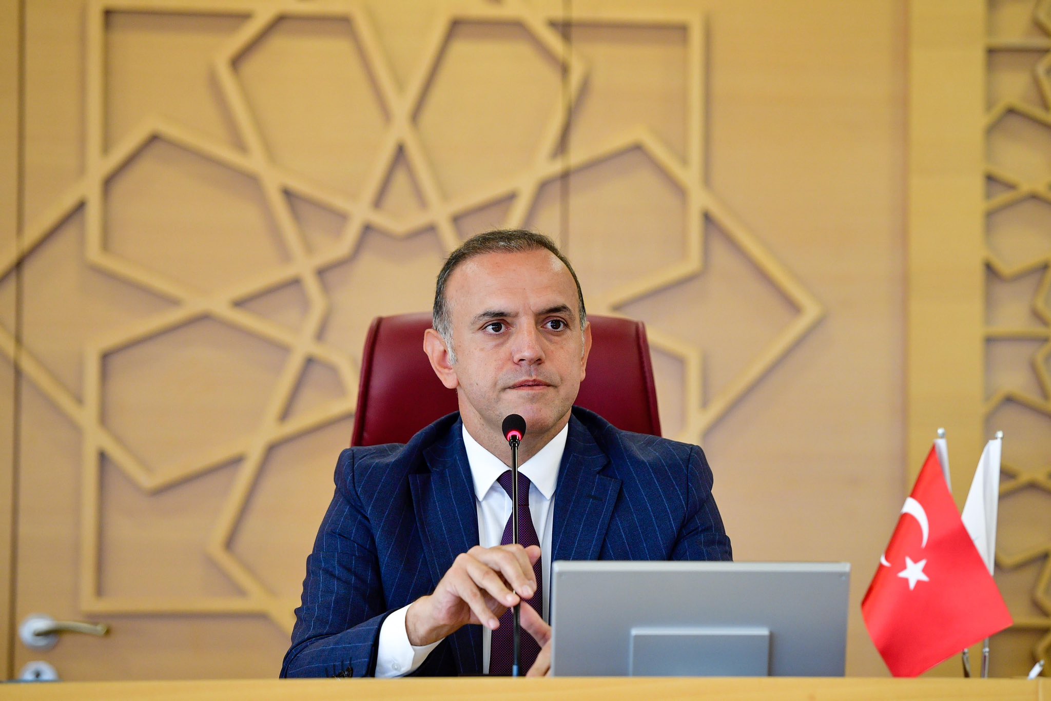 Sancaktepe Belediye Başkanı Alper Yeğin, Cumhurbaşkanı Erdoğan’ın Annelerine Yönelik Hakaretleri Kınadı