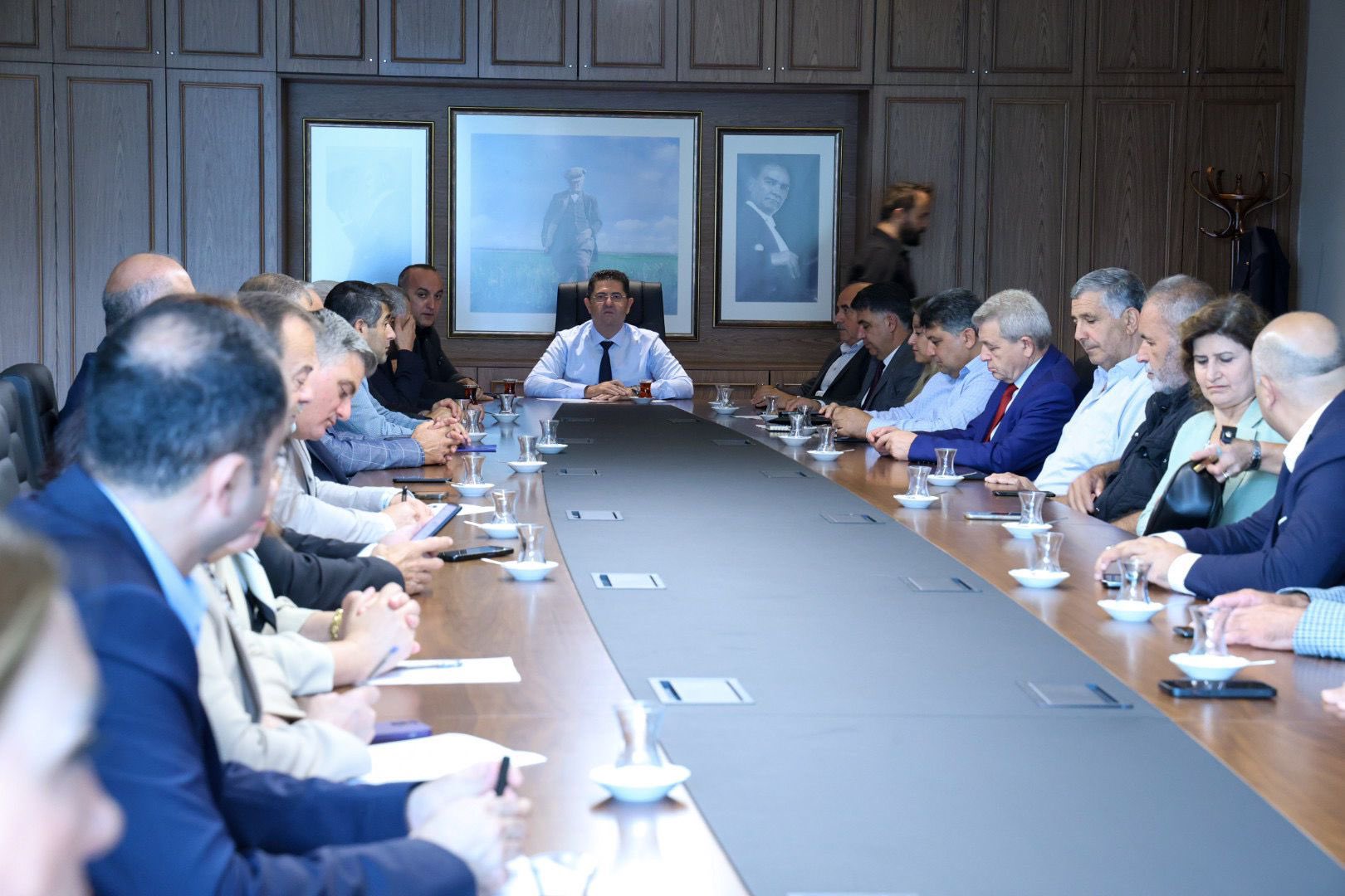 Başkan Orhan Çerkez, Çekmeköy’ün Muhtarlarıyla İş Birliği Toplantısı Düzenledi